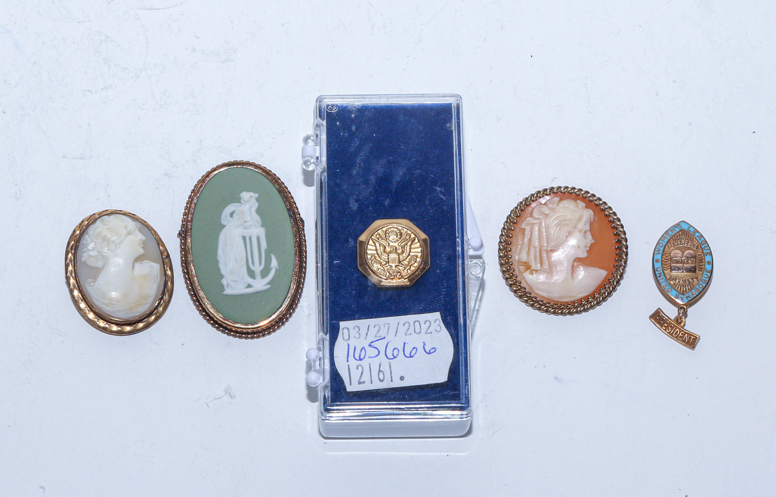 COLLECTION OF MEDALS & CAMEOS Including