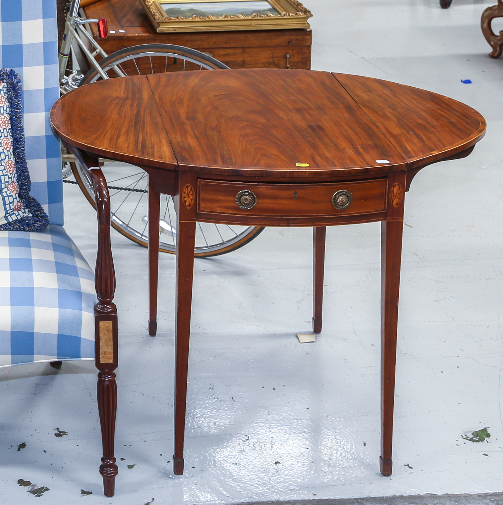 ANTIQUE MAHOGANY PEMBROKE TABLE