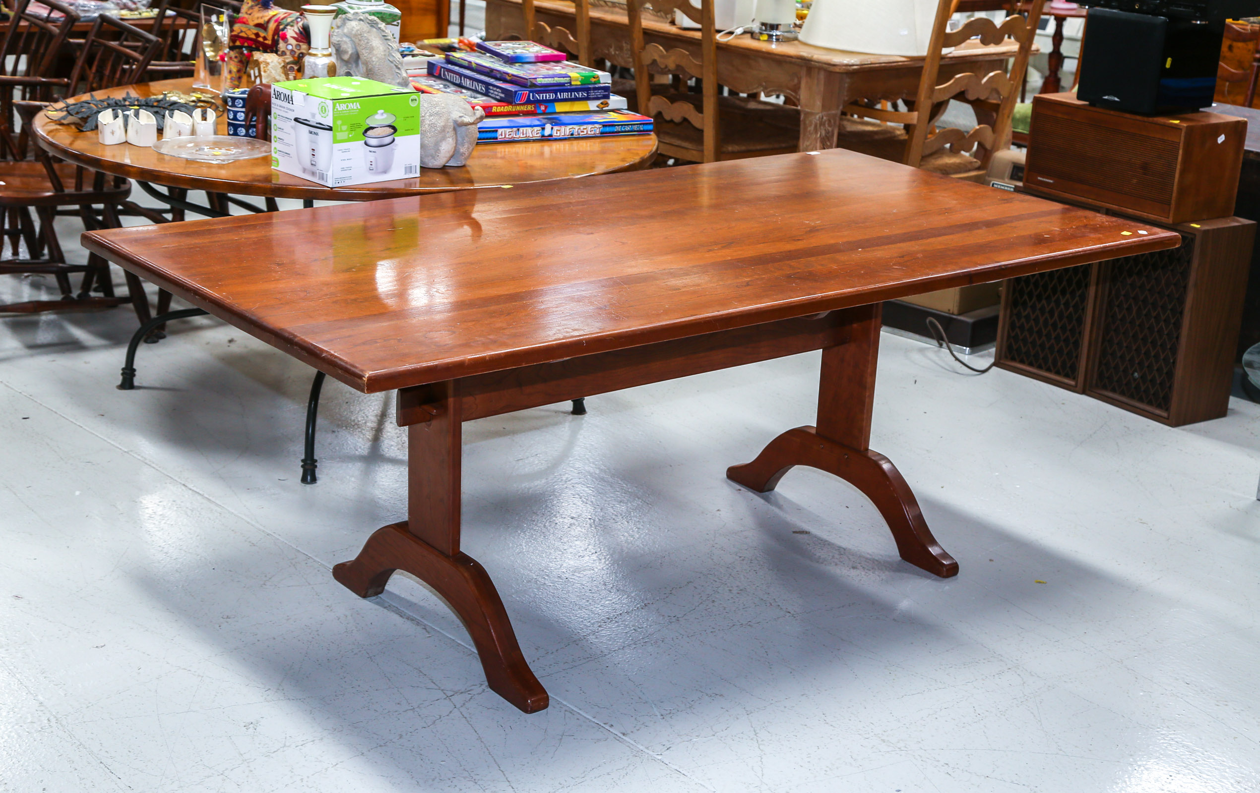 COLONIAL STYLE CHERRY TRESTLE TABLE 2ea588