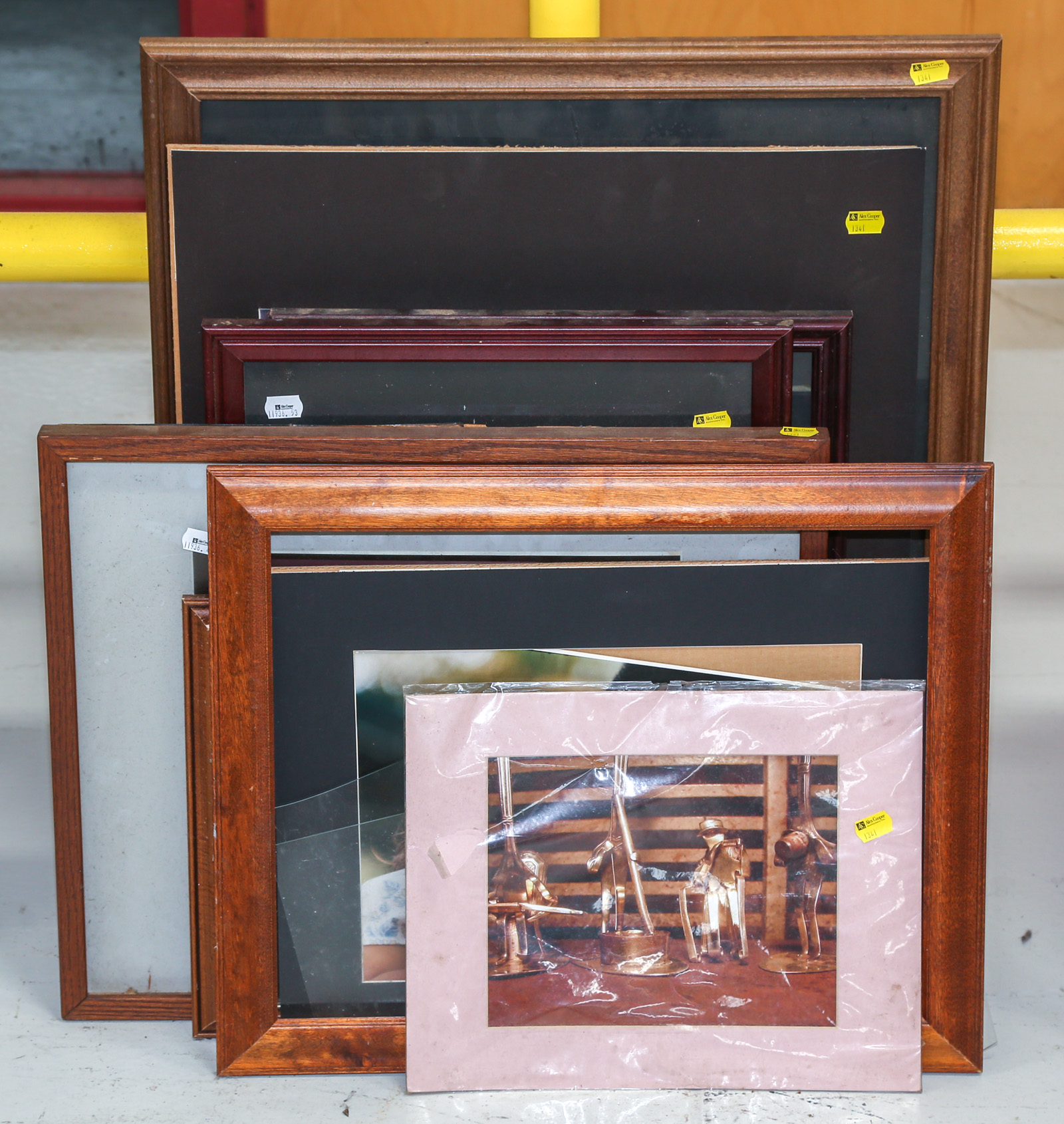 EIGHT FRAMED & UNFRAMED PHOTOGRAPHS