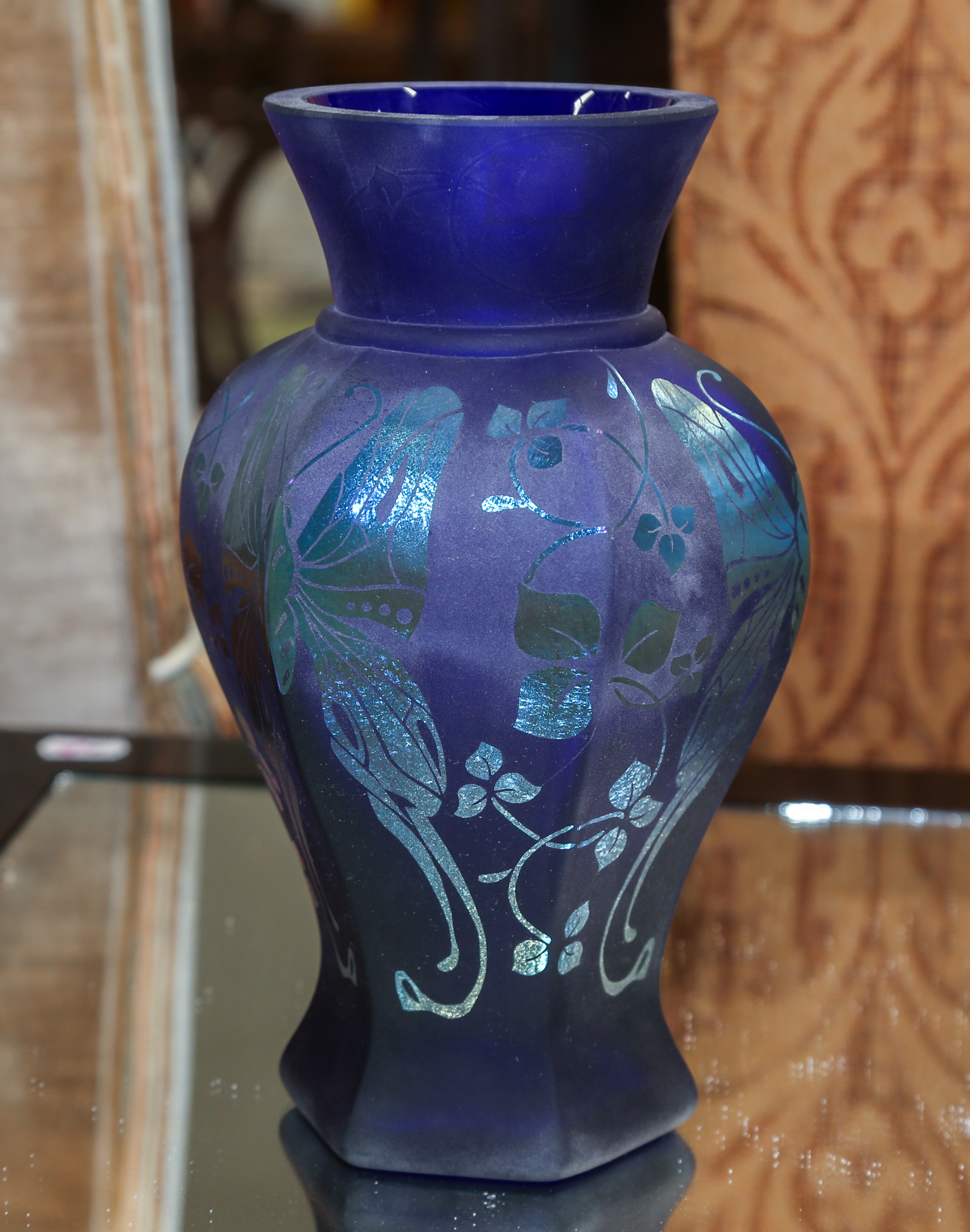 FENTON ART GLASS IRIDIZED VASE