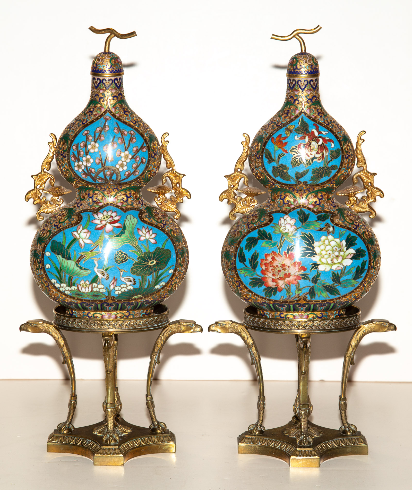 A PAIR OF CHINESE CLOISONNE VASES 2ea7df