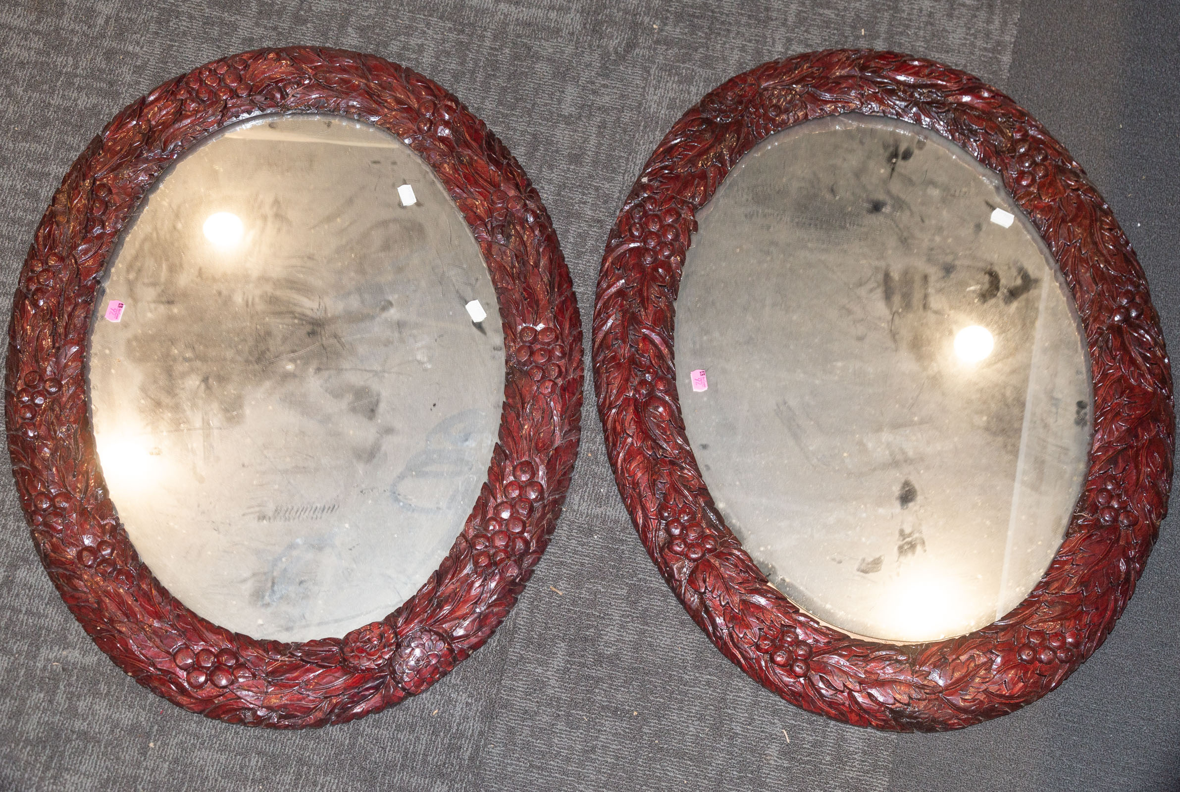 A PAIR OF BLACK FOREST CARVED OVAL 2ea82b