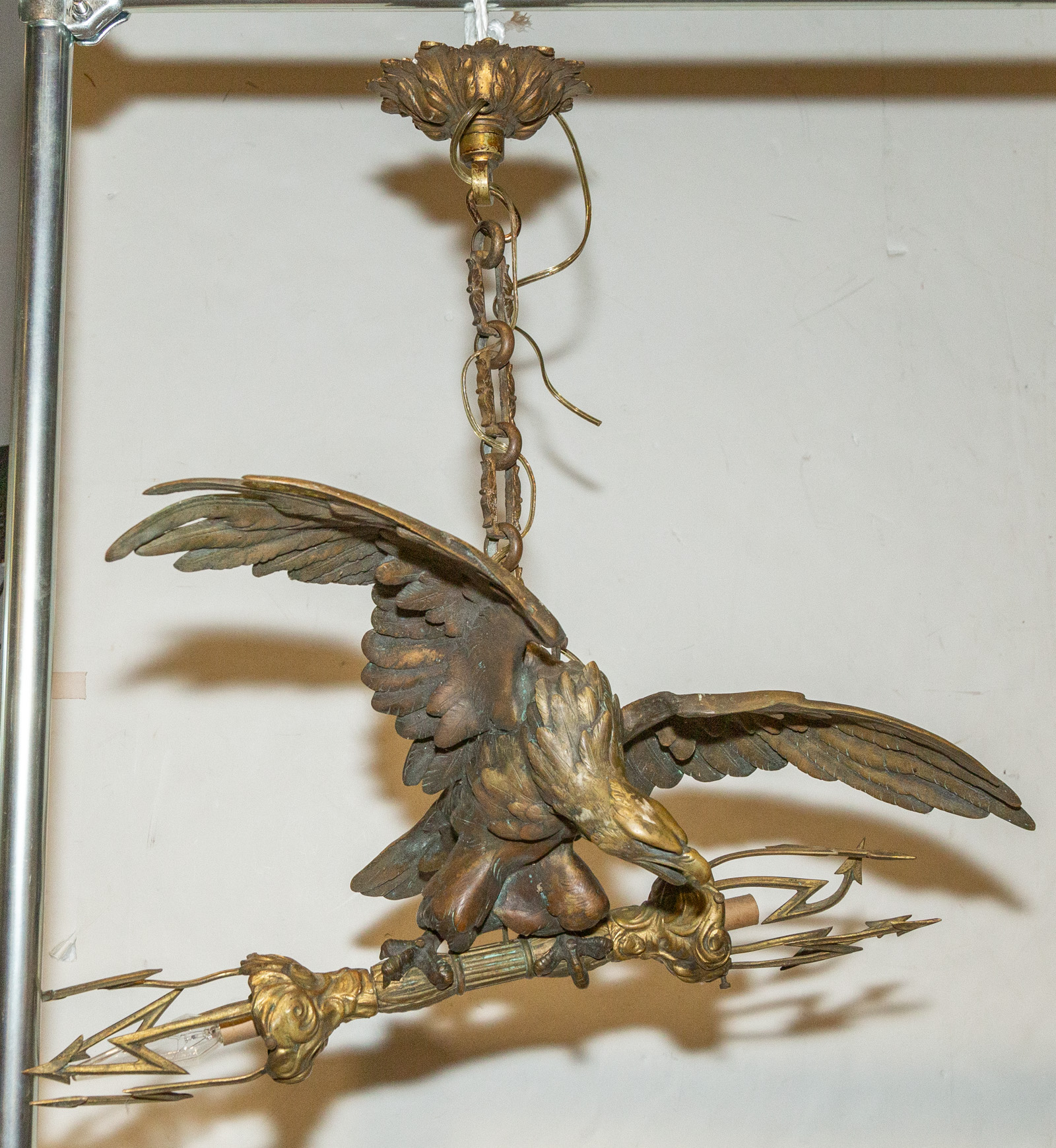 CLASSICAL GREEK STYLE EAGLE LIGHT