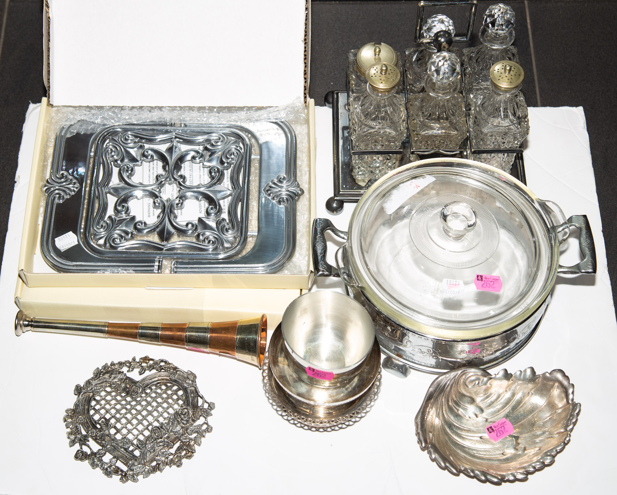 SILVER PLATED OTHER METAL TABLEWARE 2ea8d4