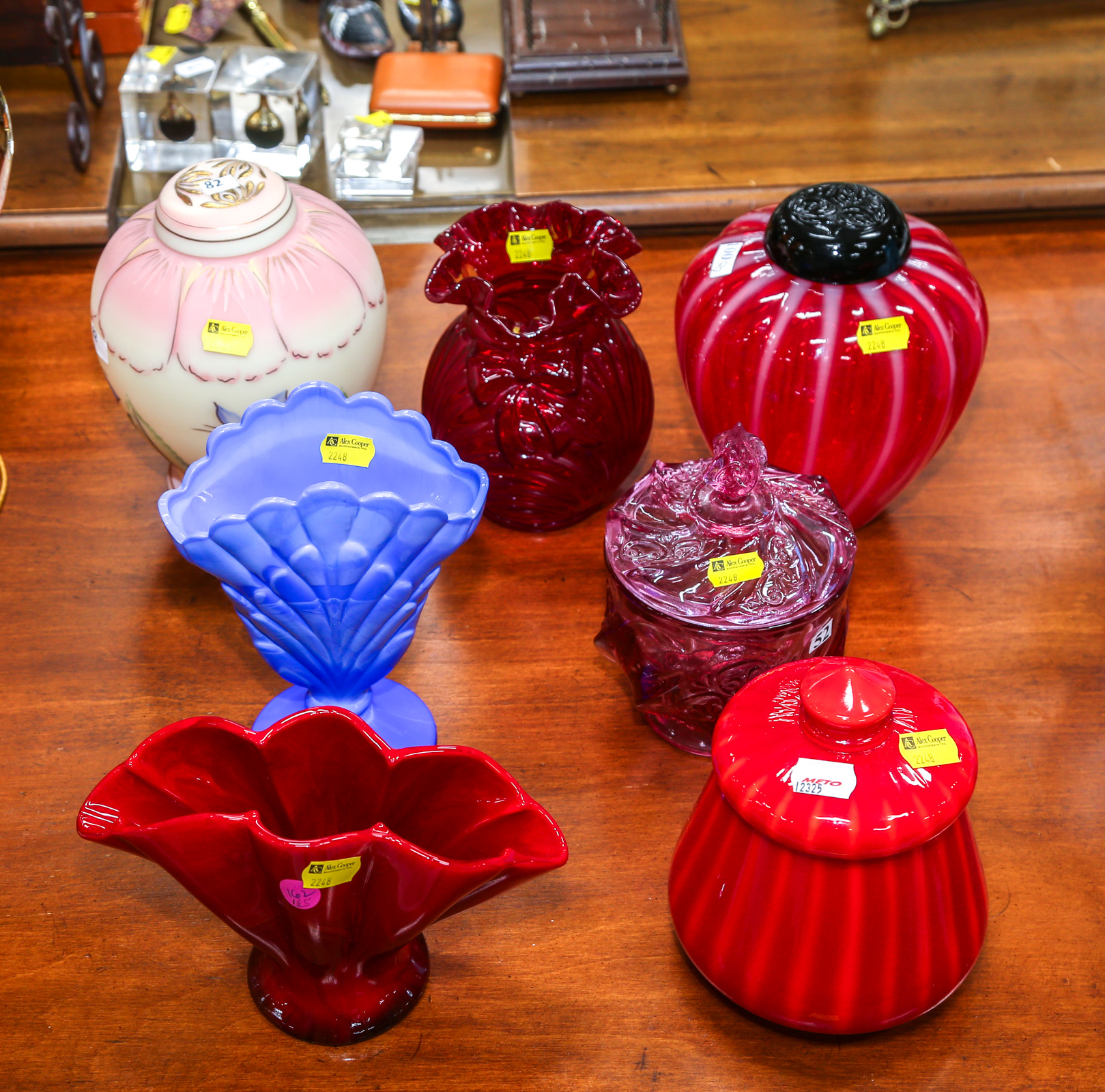 SEVEN PIECES OF FENTON ART GLASS