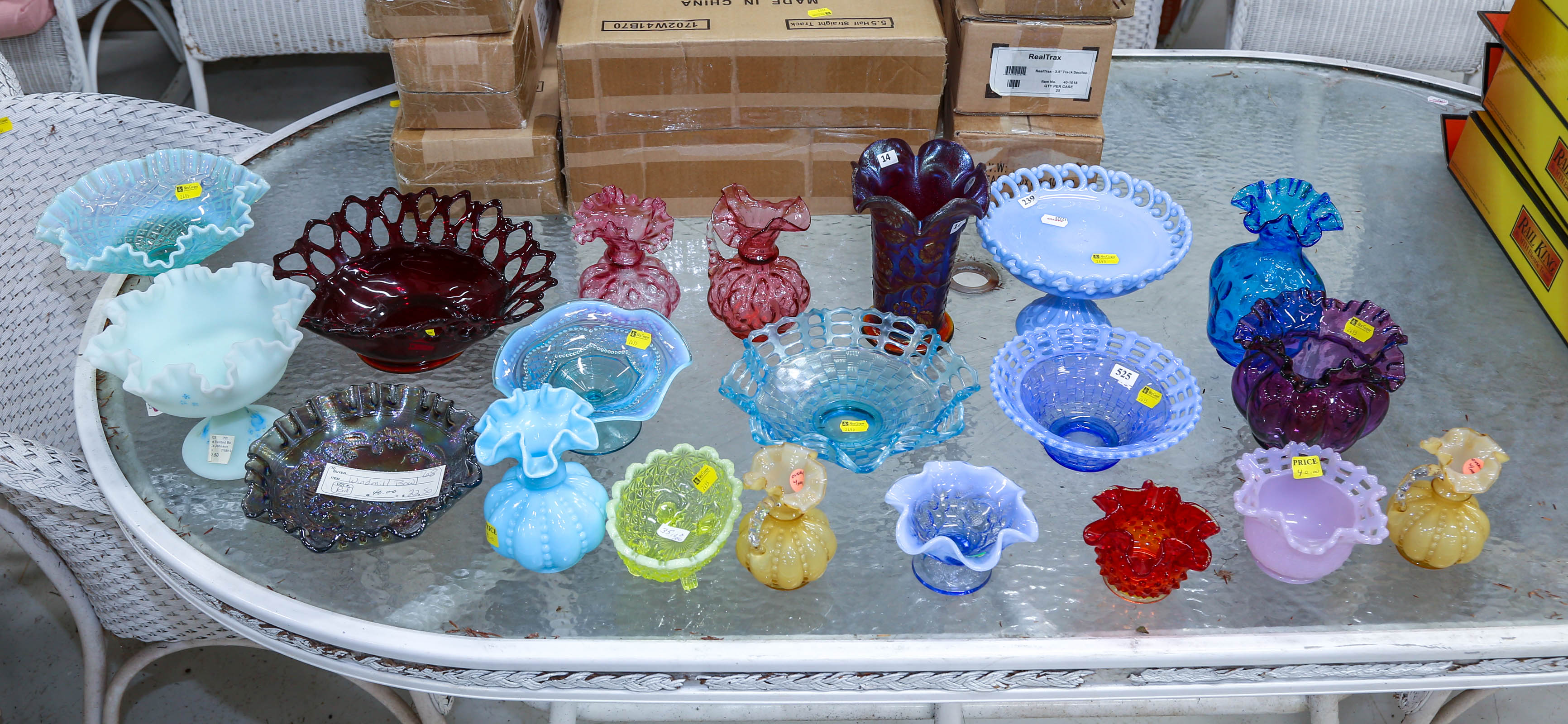 LARGE GROUP OF GLASSWARE, PRIMARILY