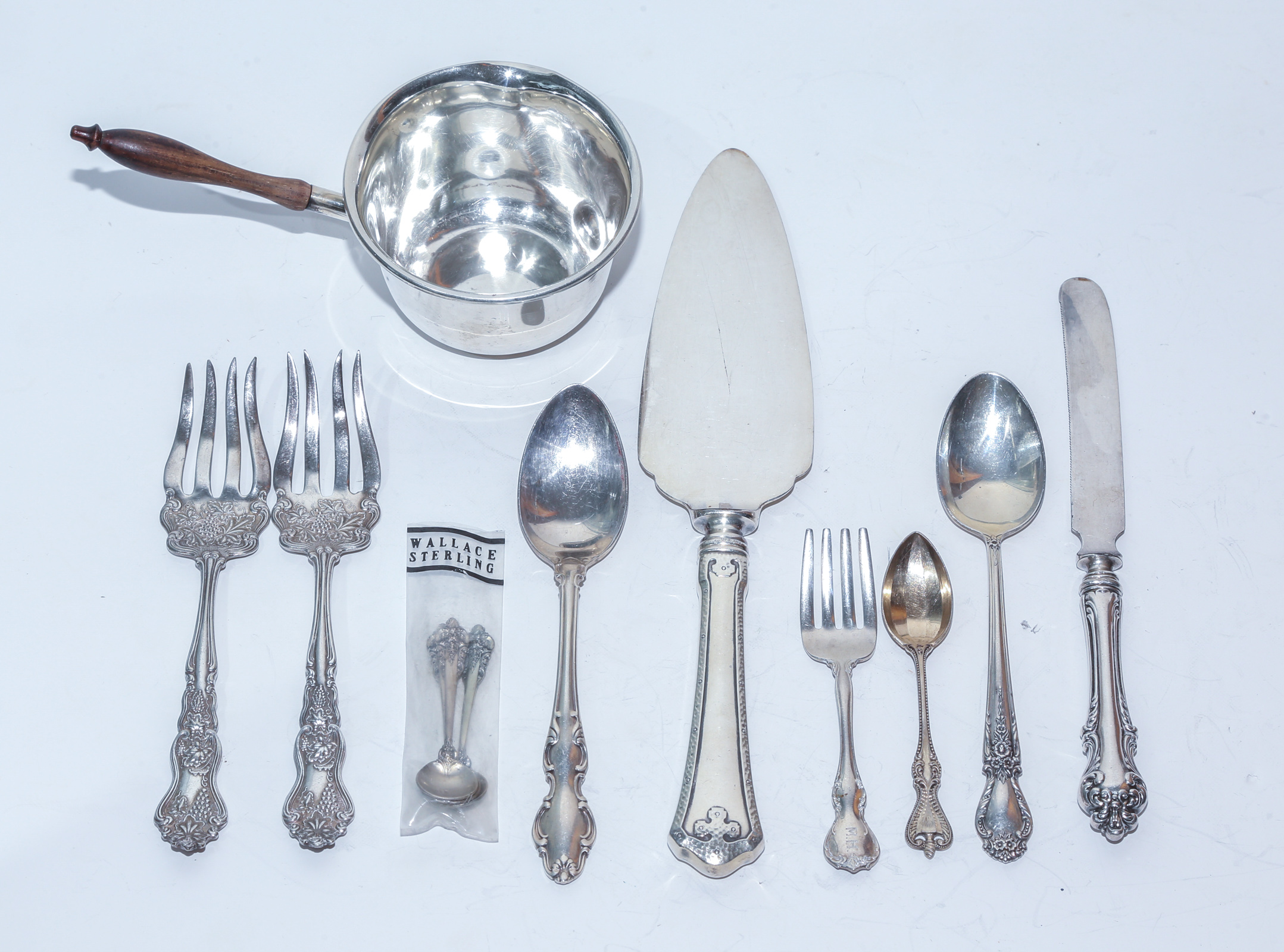 ASSORTED STERLING FLATWARE SERVING 2eaaee