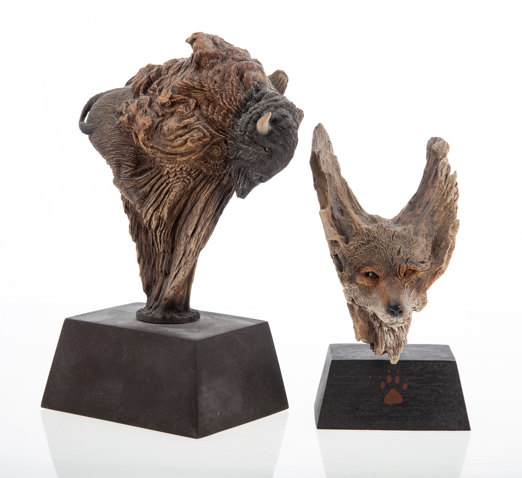 CAIN TWO RESIN ANIMAL FIGURES 2eaccf