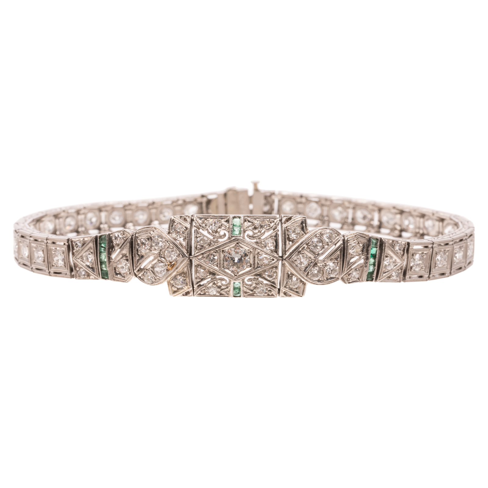 AN ART DECO DIAMOND EMERALD BRACELET 2ead5b