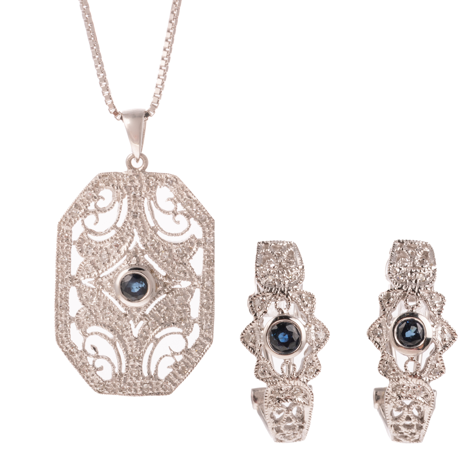 A DIAMOND & SAPPHIRE PENDANT &