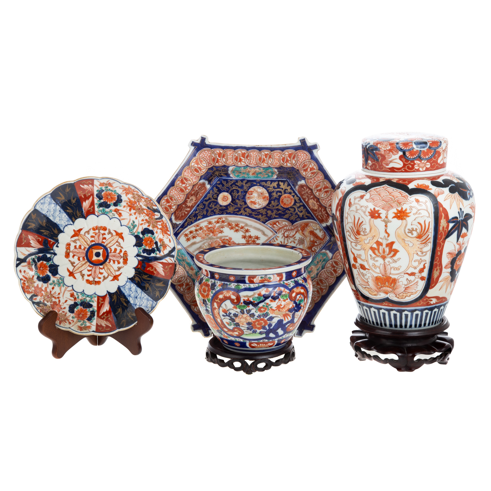 FOUR PIECES JAPANESE IMARI PORCELAIN