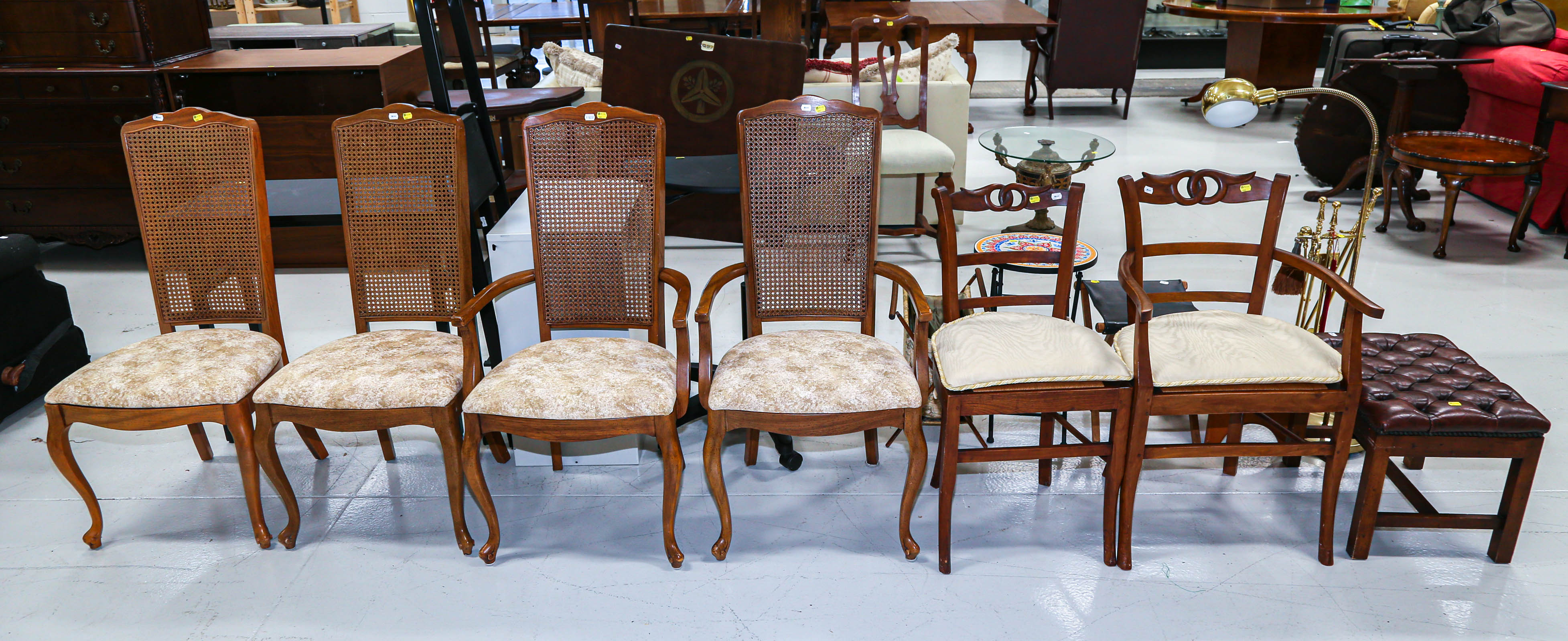 GROUP OF ASSORTED FURNITURE Including 2e8b63