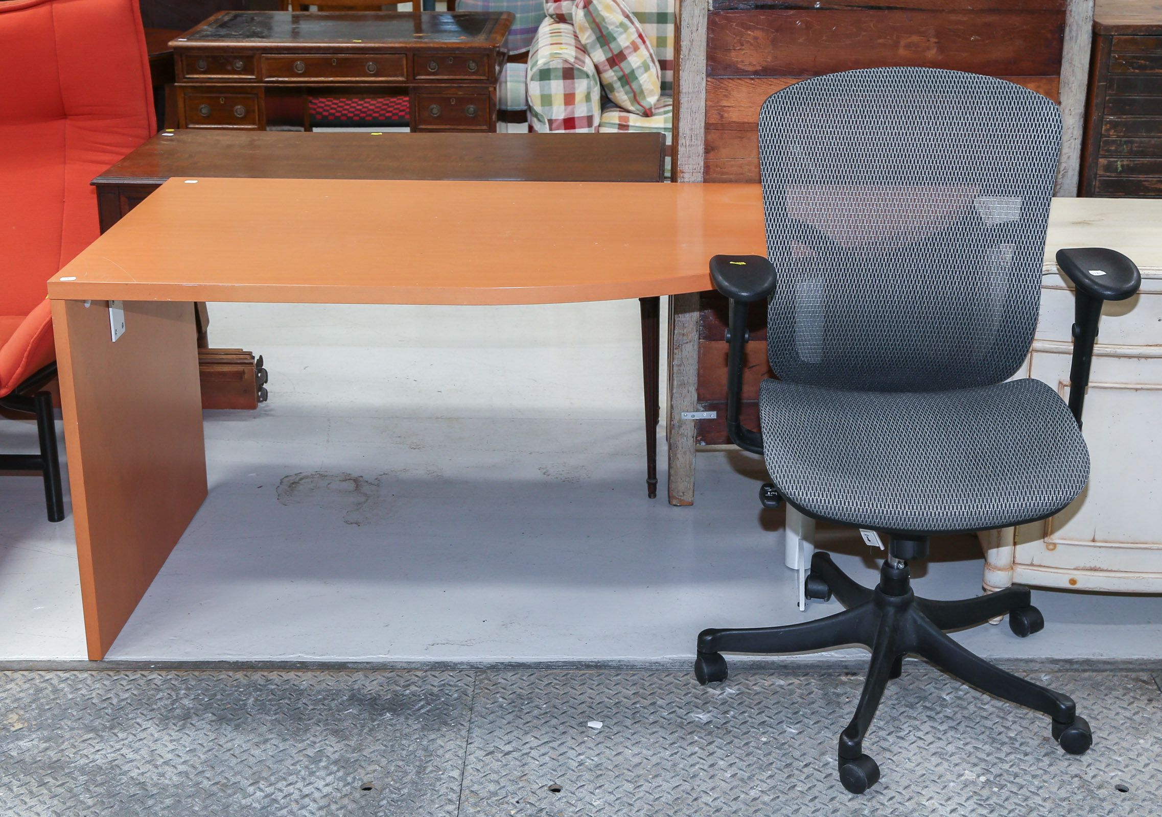 CONTEMPORARY OFFICE DESK WITH CHAIR