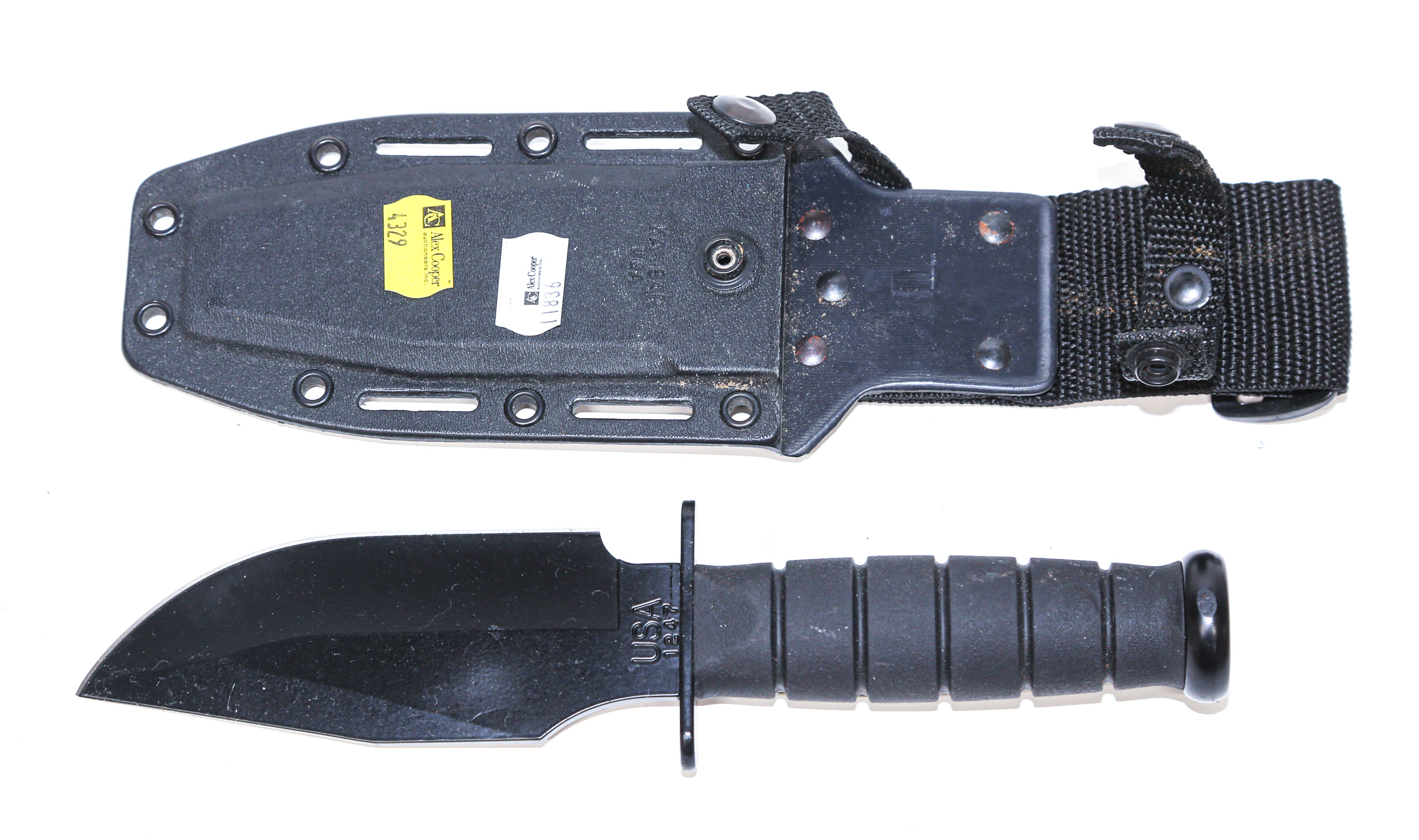 KA-BAR 1247 FIXED BLADE KNIFE With sheath.