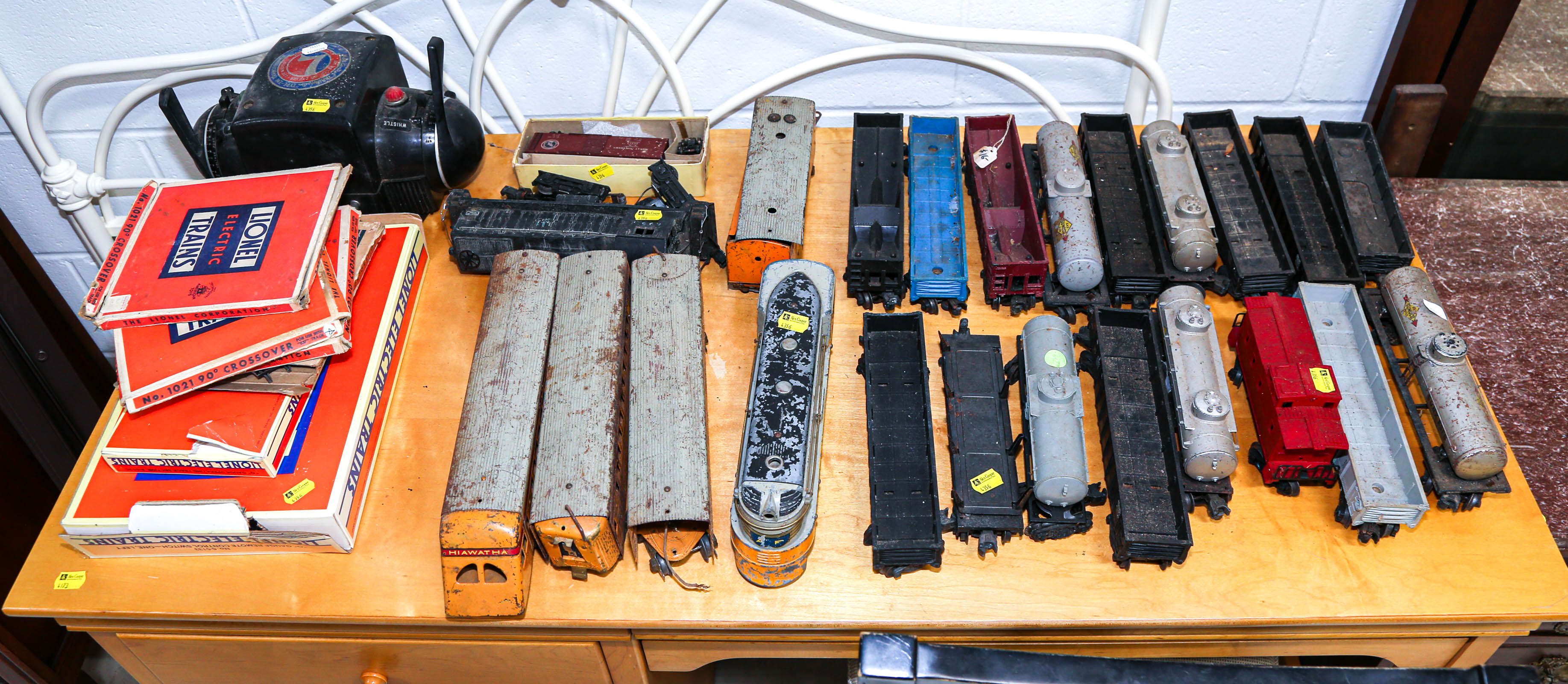 SELECTION OF LIONEL OTHER MODEL 2e8d8f