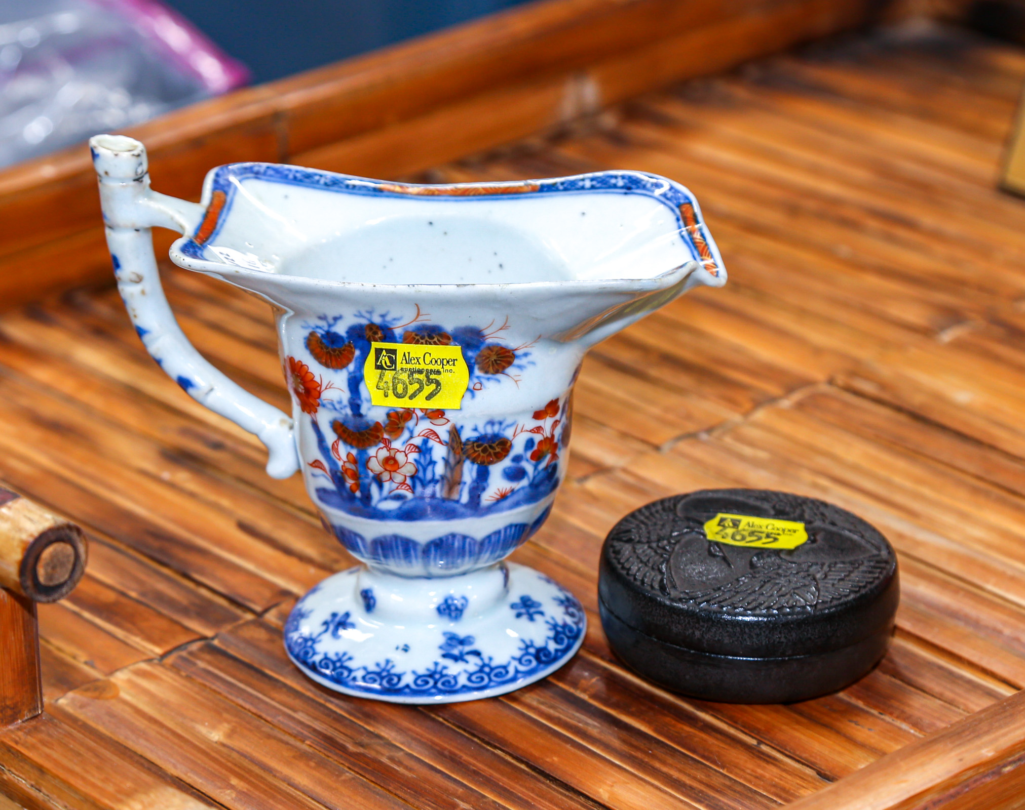 CHINESE EXPORT IMARI HELMET PITCHER