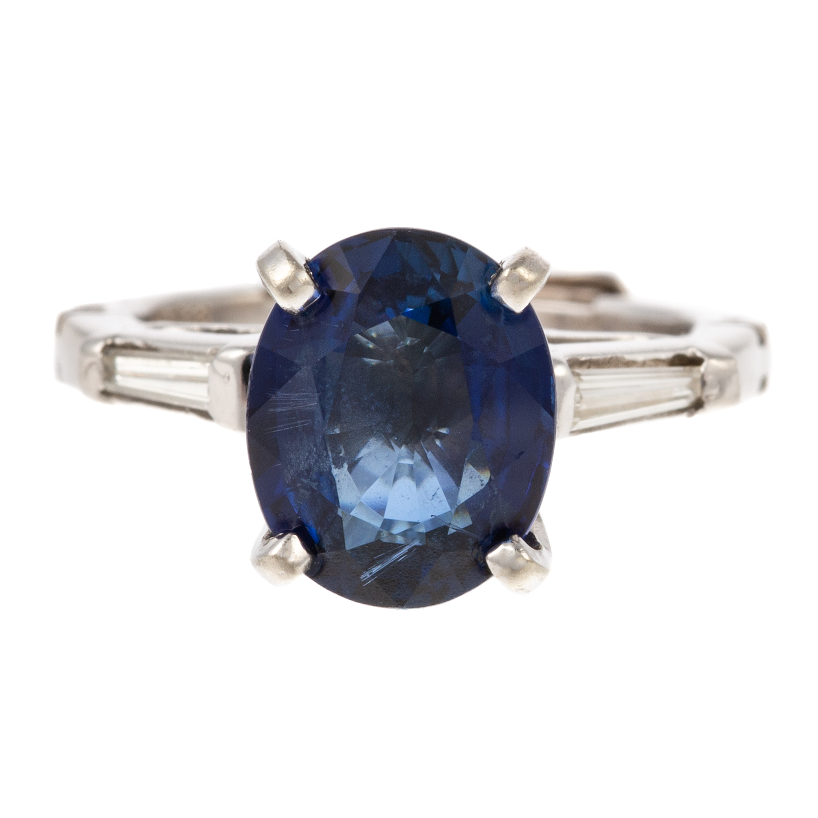 A 2 75 CT SAPPHIRE DIAMOND RING 2e8f35