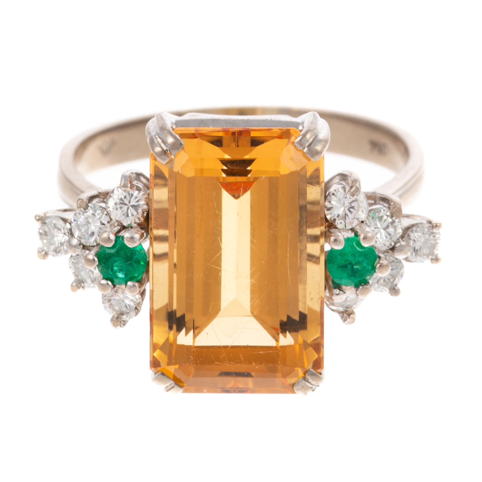 A TOPAZ DIAMOND EMERALD RING 2e8f4b