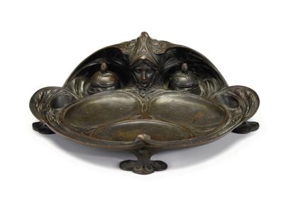 Continental Art Nouveau bronze 4a807