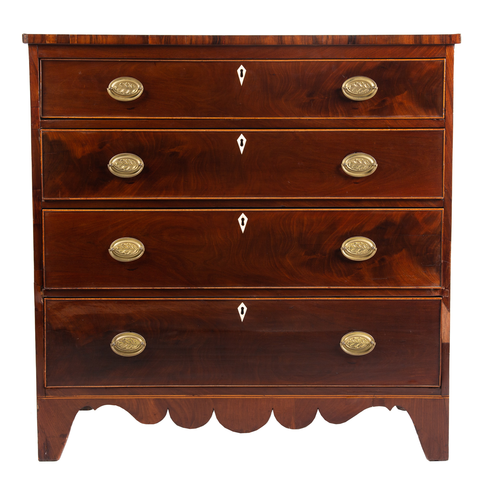 FEDERAL MAHOGANY CHEST OF DRAWERS