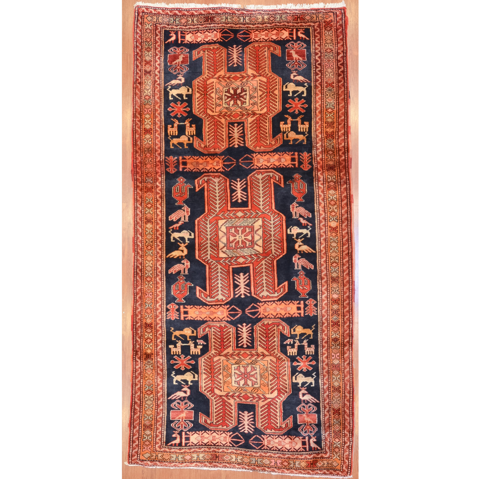 NORTHWEST RUG, PERSIA, 4.6 X 9.2