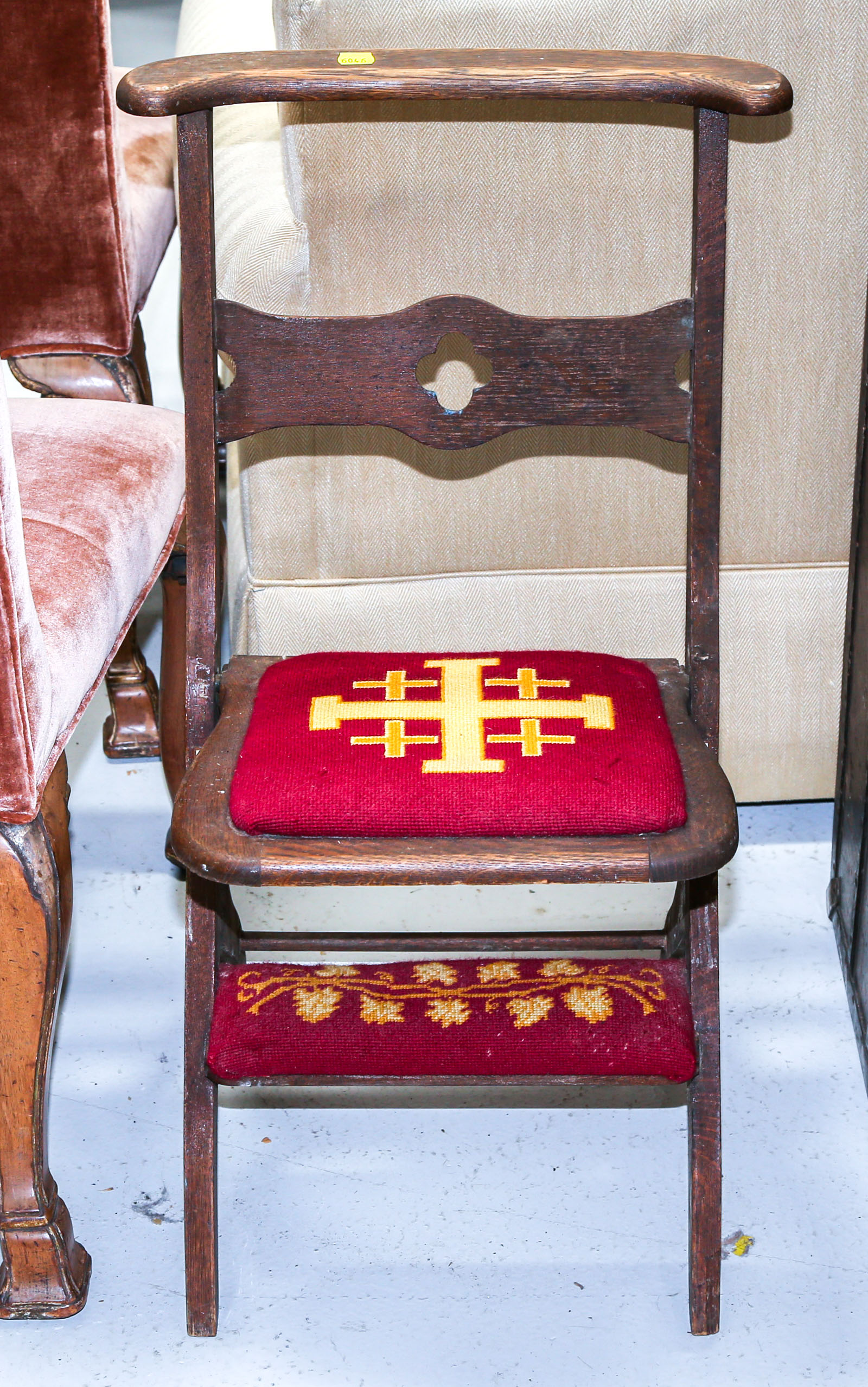 ANTIQUE PRAYER CHAIR Early 20th 2e920d