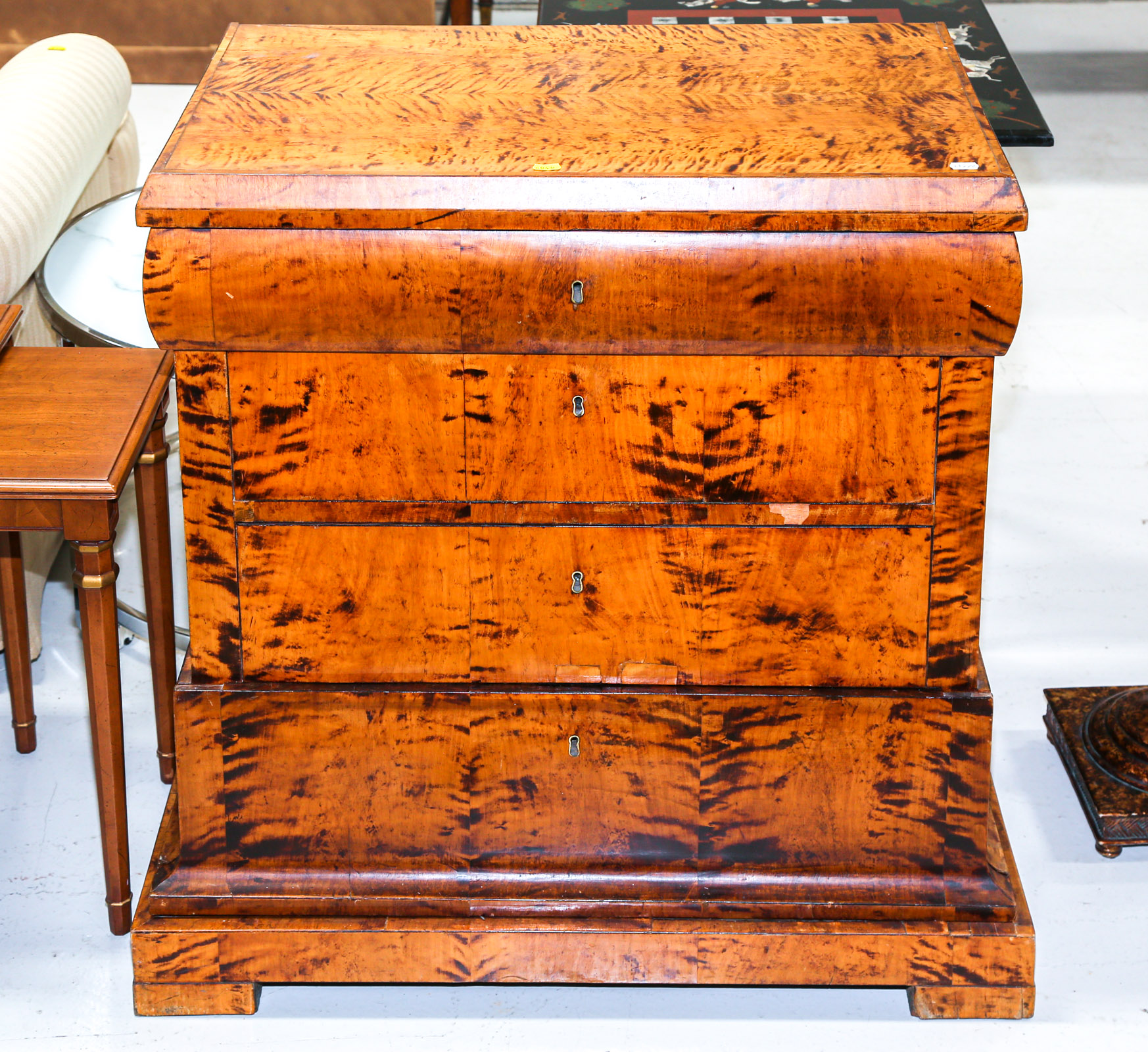 ANTIQUE BIEDERMEIER MAPLE CHEST