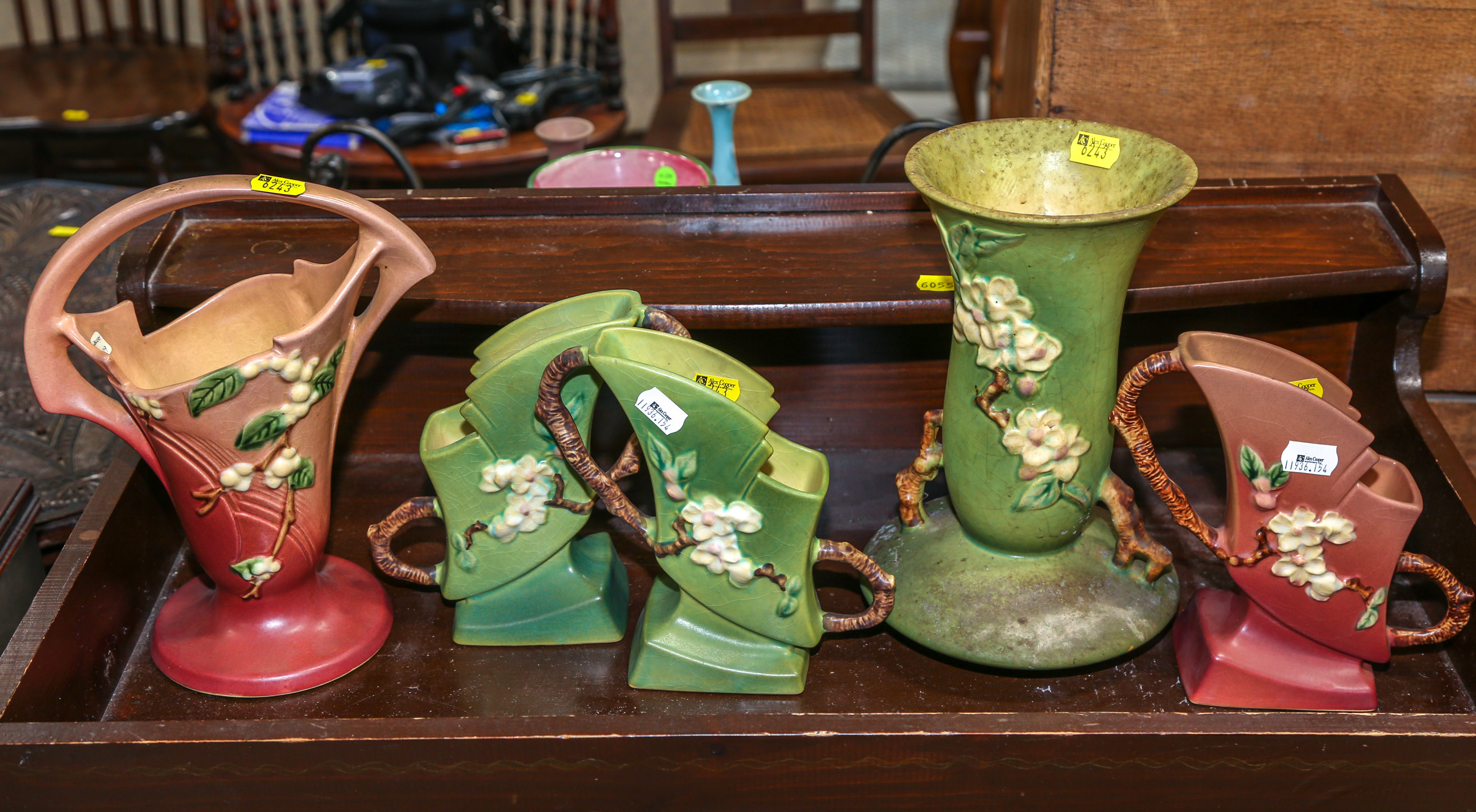 FIVE PIECES OF ROSEVILLE ART POTTERY