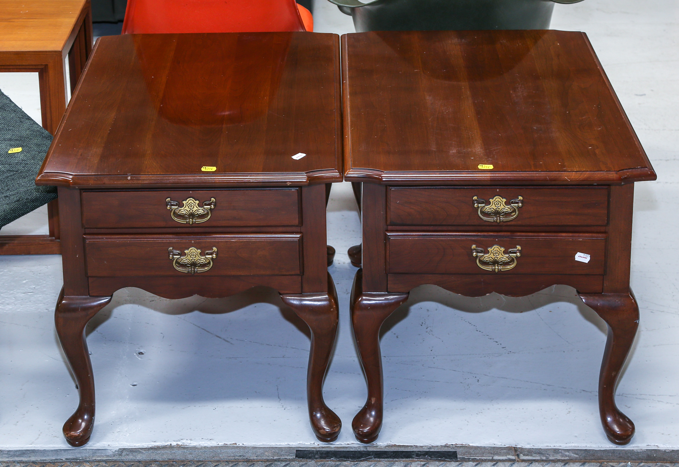 A PAIR OF CONWAYS QUEEN ANNE STYLE NIGHTSTANDS