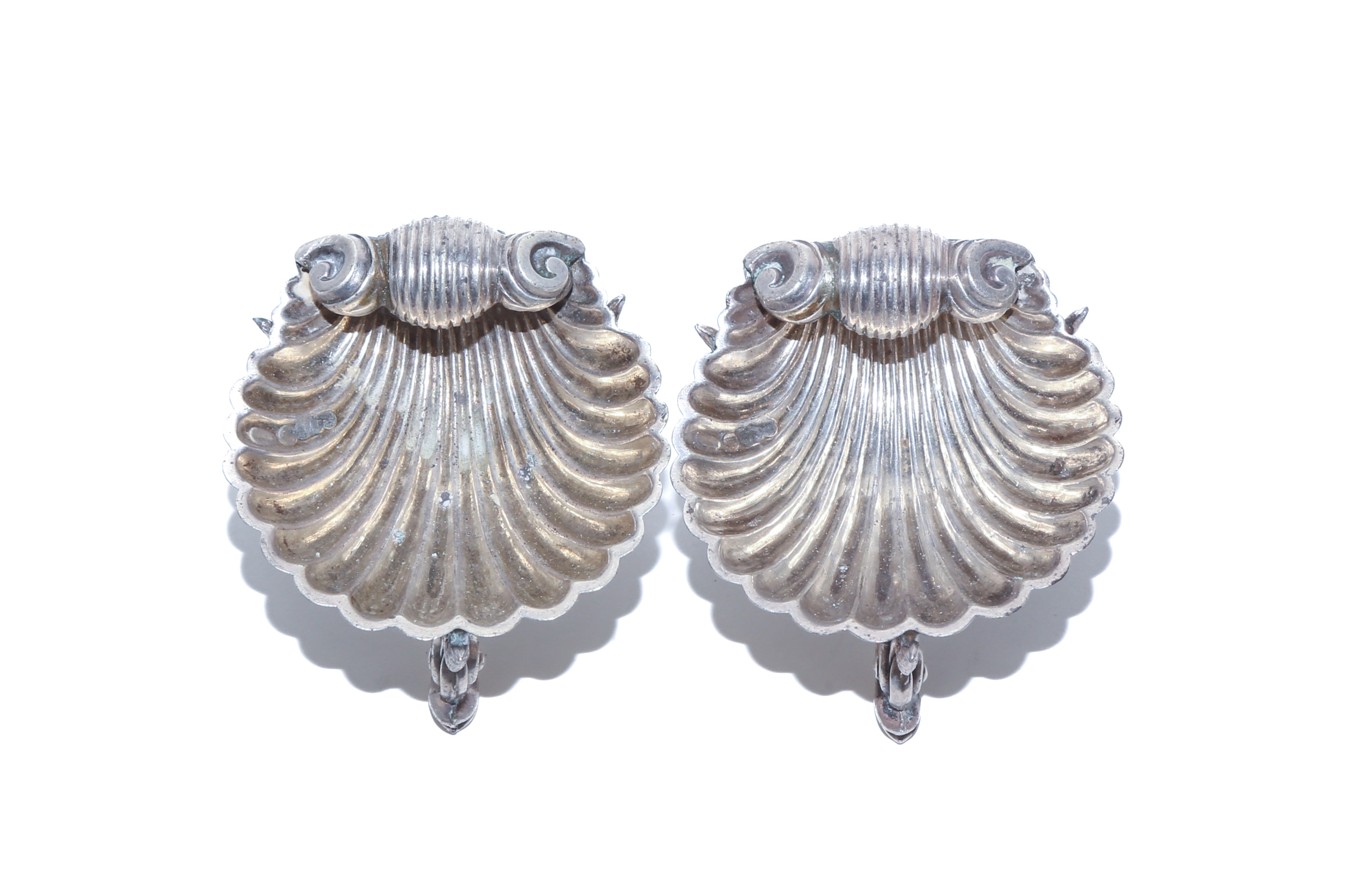 A PAIR OF VICTORIAN SILVER SHELL-FORM