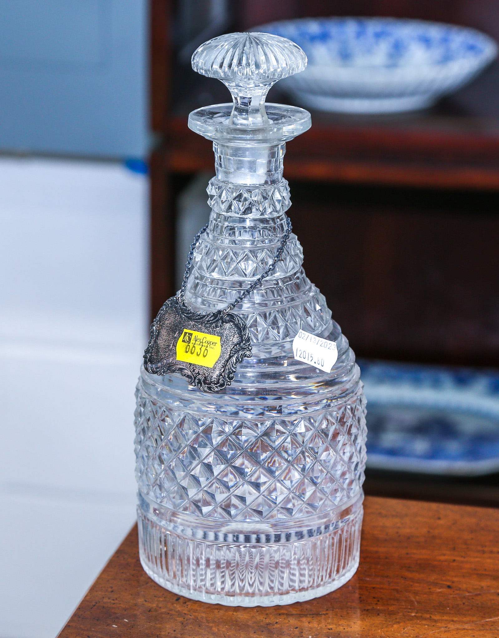 ANTIQUE CUT GLASS DECANTER English  2e9432