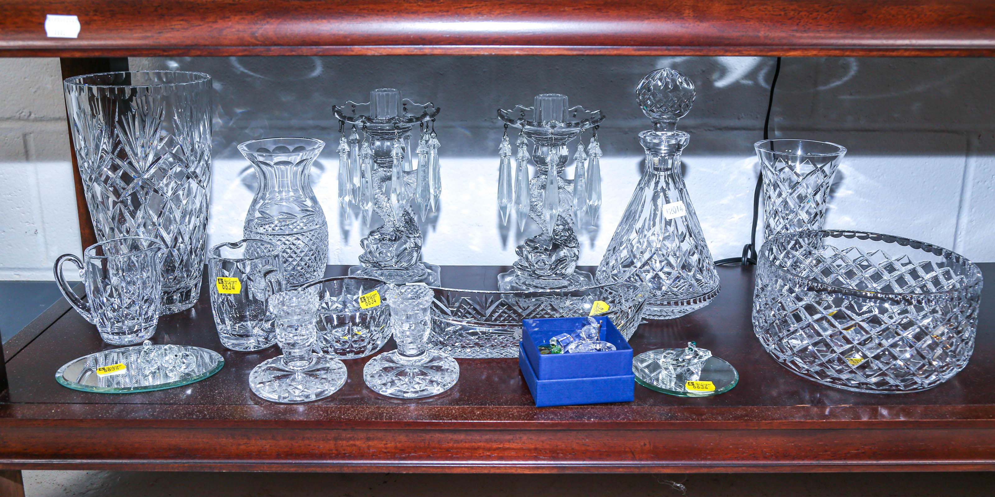 GROUP OF WATERFORD & OTHER QUALITY GLASSWARE