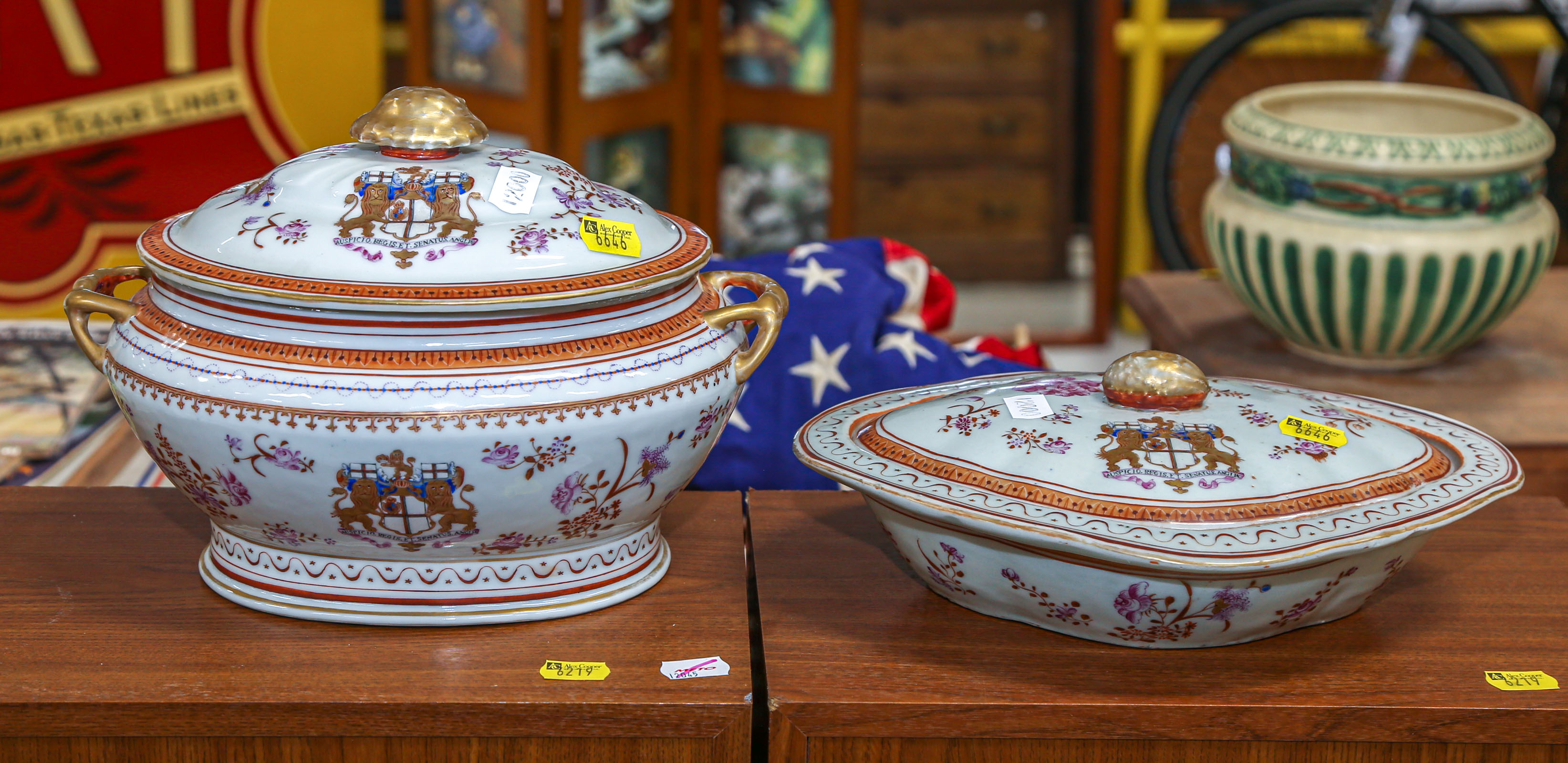 CHINESE EXPORT ARMORIAL TUREEN