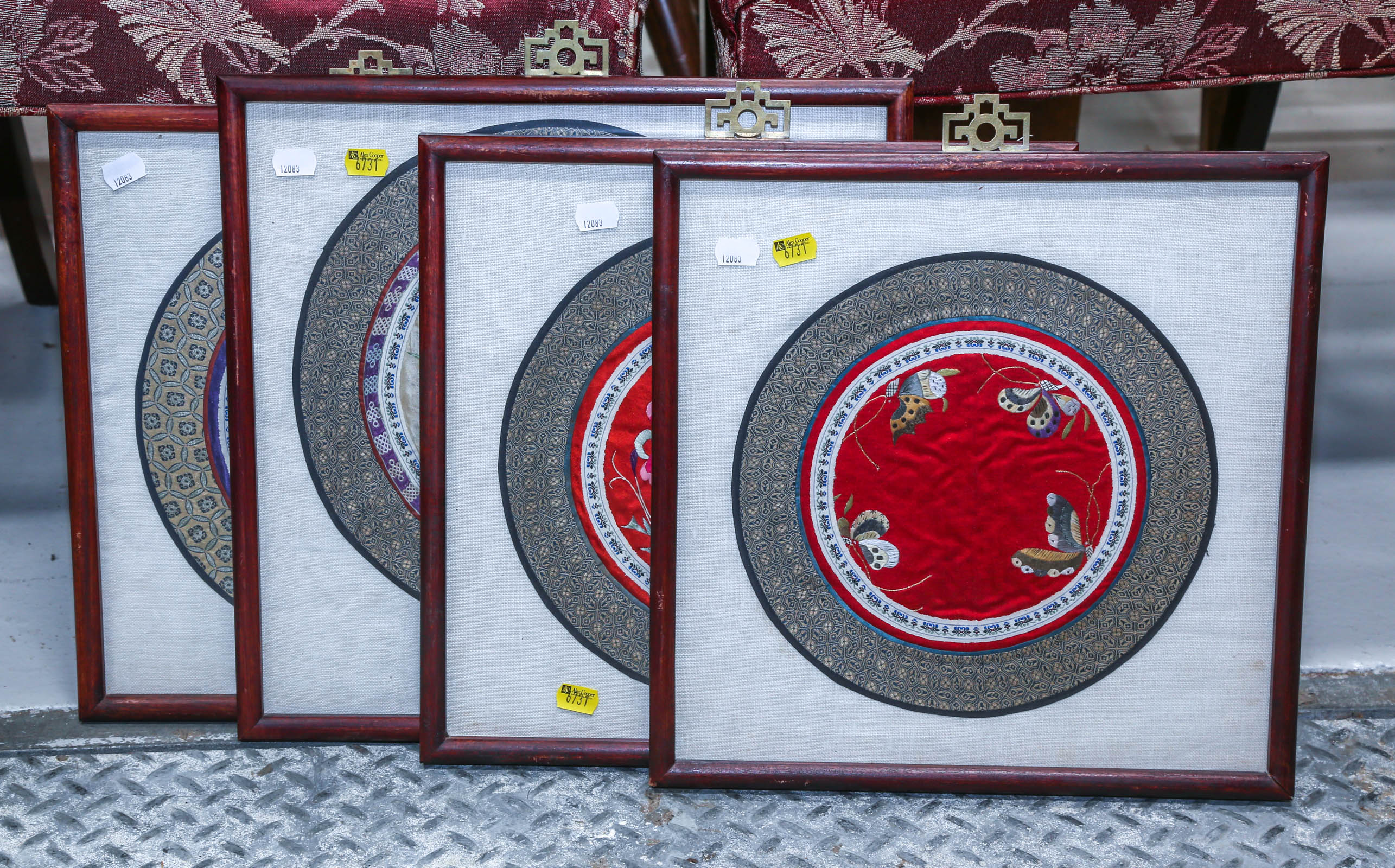 FOUR FRAMED CHINESE SILK EMBROIDERIES 2e948f