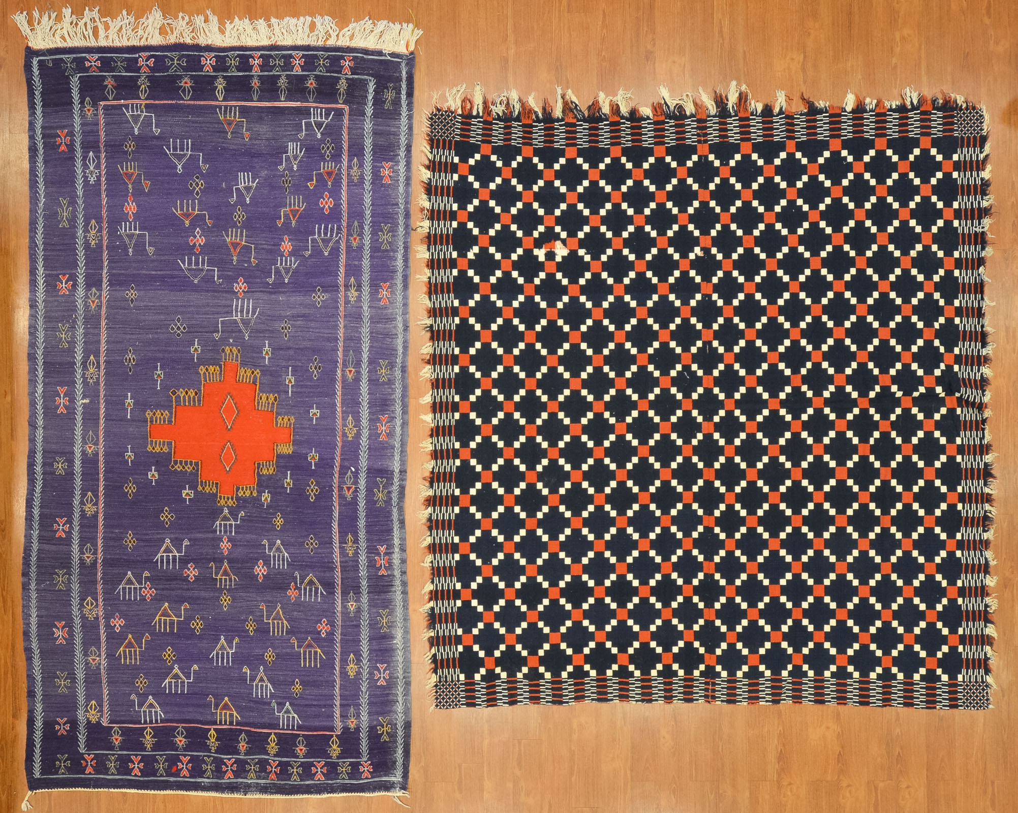 COVERLET & TIBETAN NEPALI RUG Wool