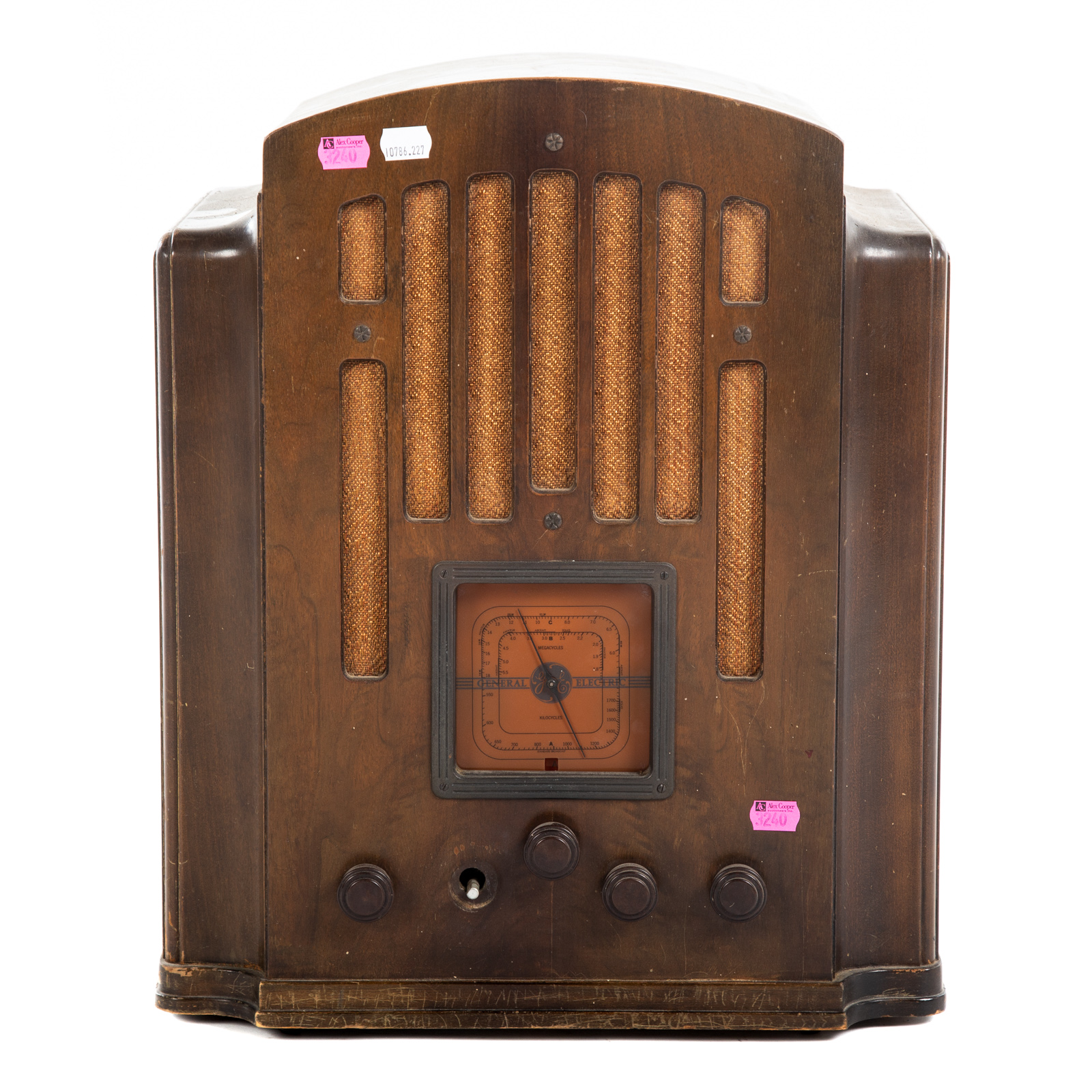 VINTAGE GENERAL ELECTRIC RADIO 2e95b9