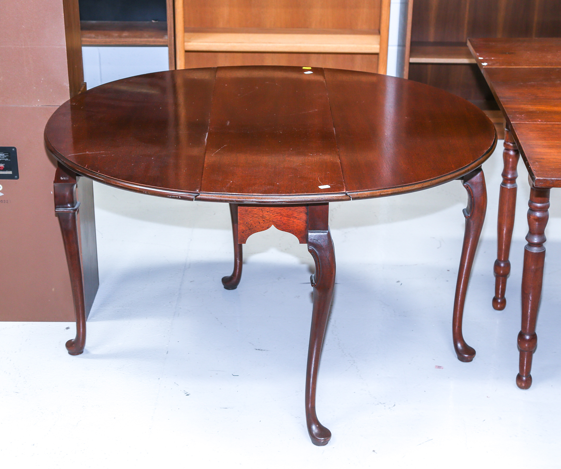 QUEEN ANNE STYLE MAHOGANY DROP