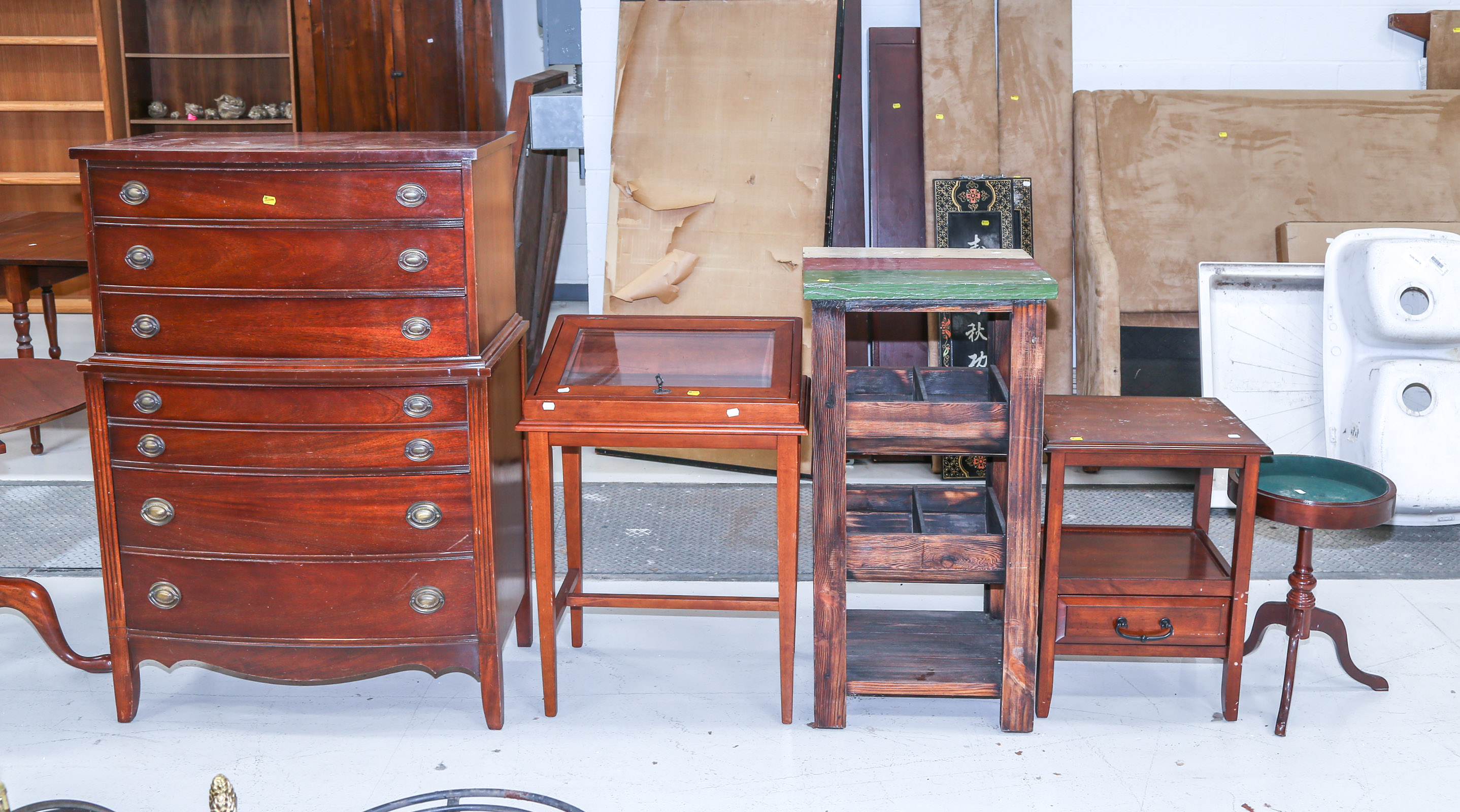 FIVE ASSORTED PIECES OF FURNITURE
