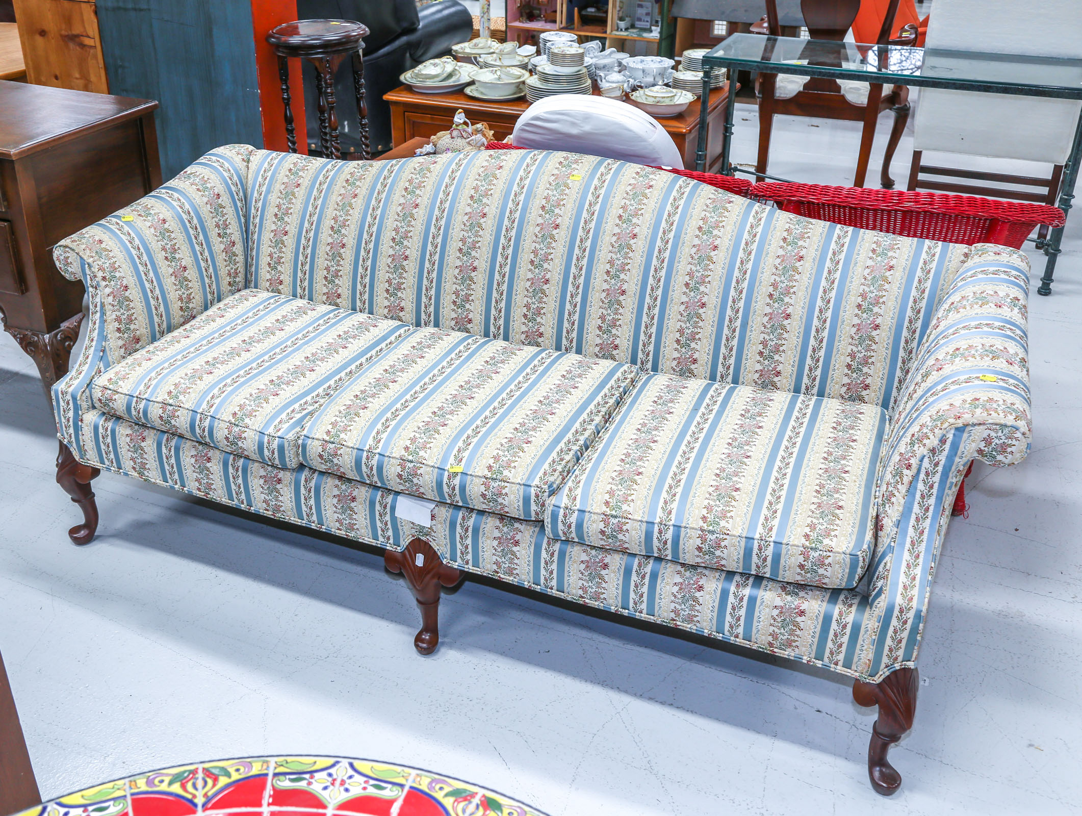 BERKELEY QUEEN ANNE STYLE UPHOLSTERED 2e96b5