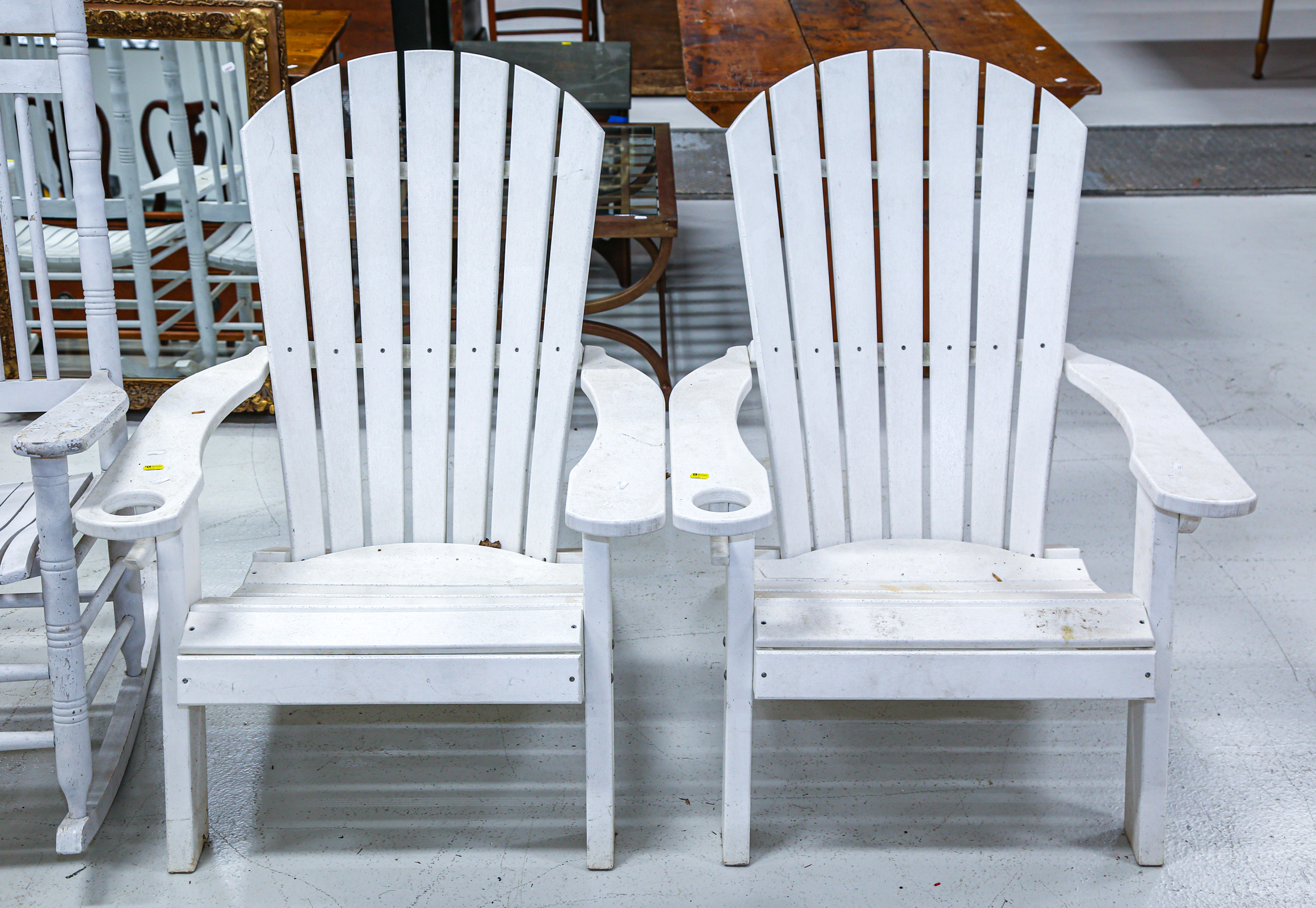 A PAIR OF ADIRONDACK STYLE ARMCHAIRS 2e96ca