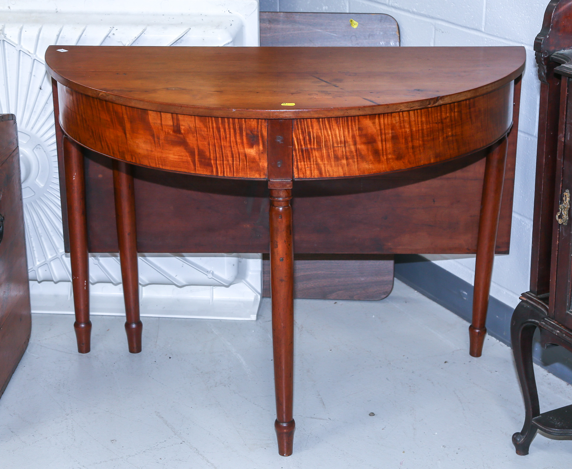 FEDERAL CHERRY & MAPLE DINING TABLE