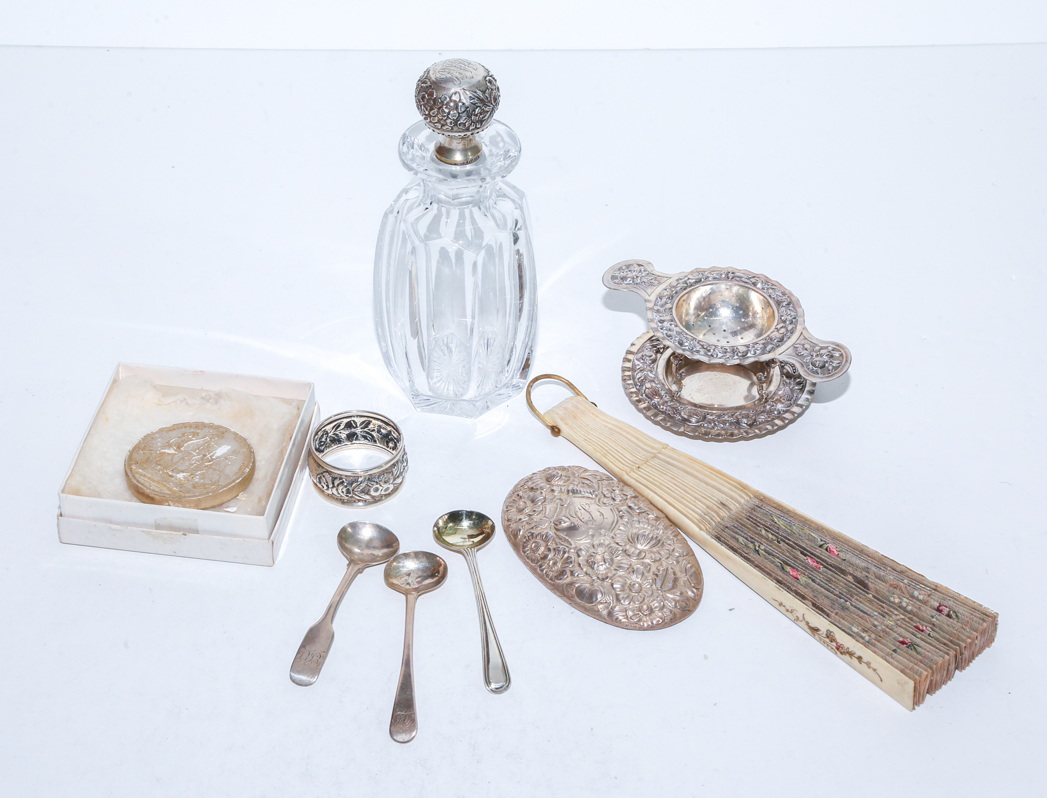COLLECTION OF ASSORTED SILVER &