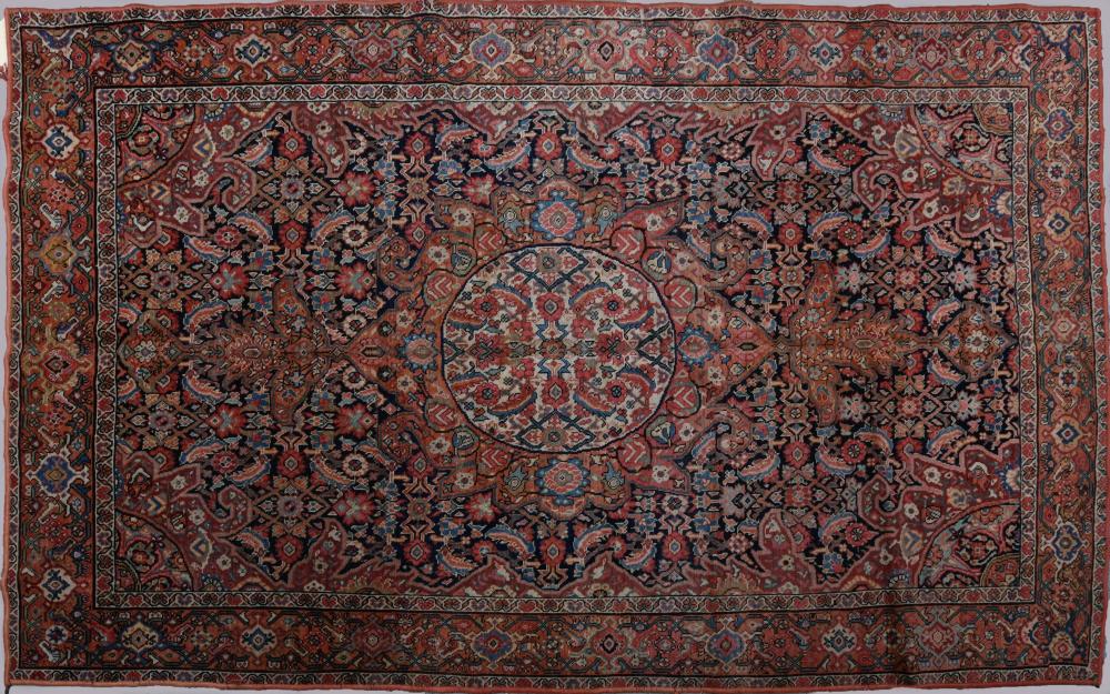 ANTIQUE PERSIAN FARAHAN HAND KNOTTED