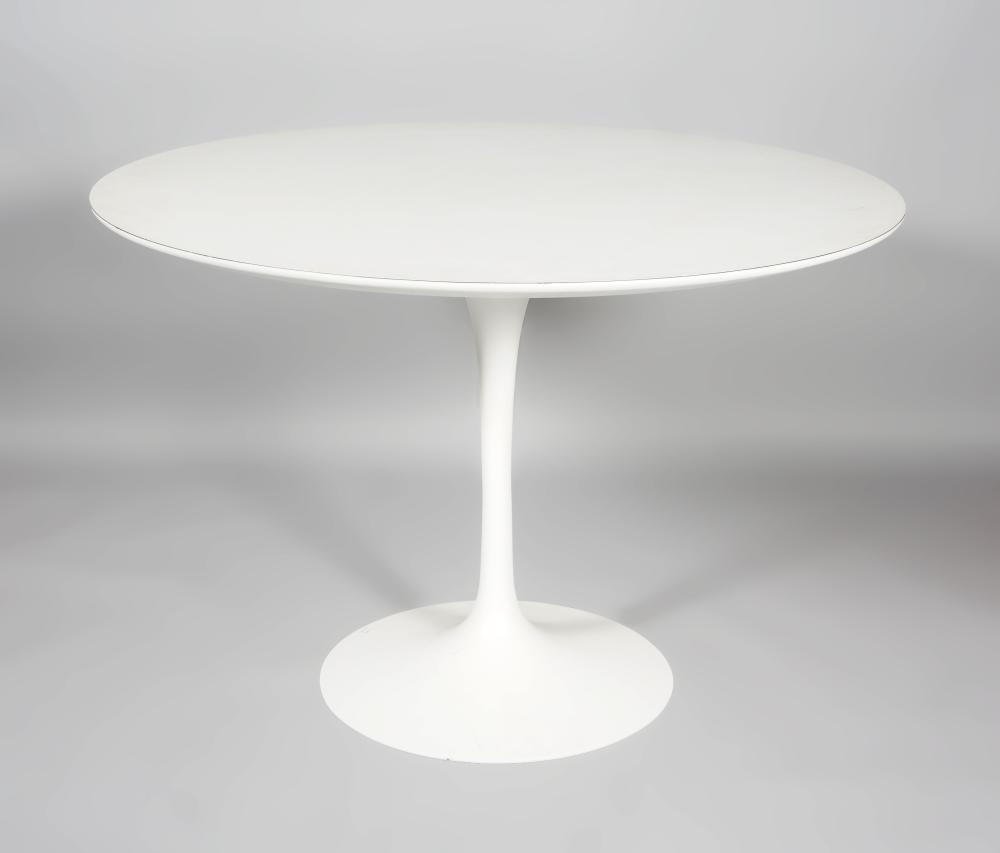 EERO SAARINEN KNOLL WHITE LACQUER 2ec1e2