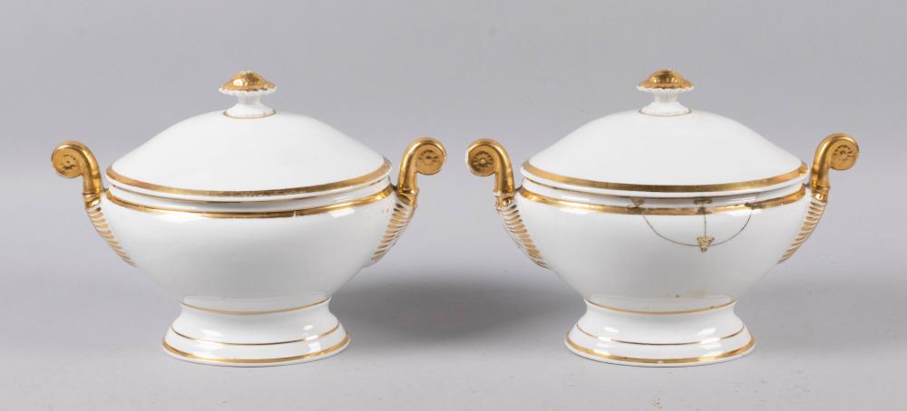PAIR OF OLD PARIS PORCELAIN COVERED