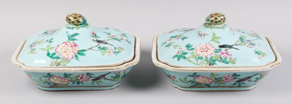 PAIR OF CANTON FAMILLE ROSE ENAMELED