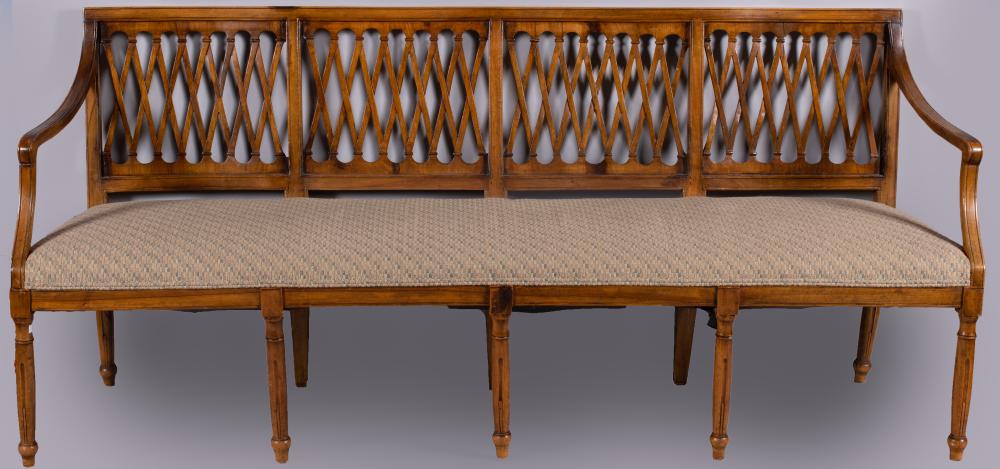 ITALIAN NEOCLASSICAL STYLE WALNUT 2ec4b7