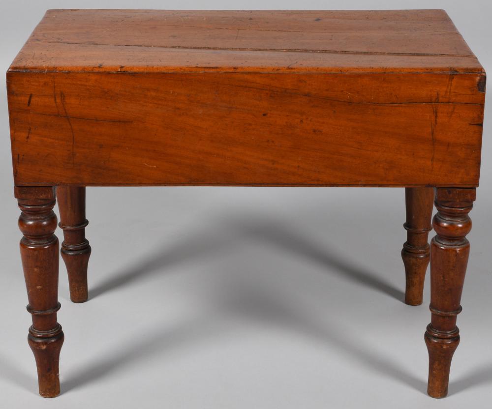 EARLY VICTORIAN MAHOGANY BEDSIDE