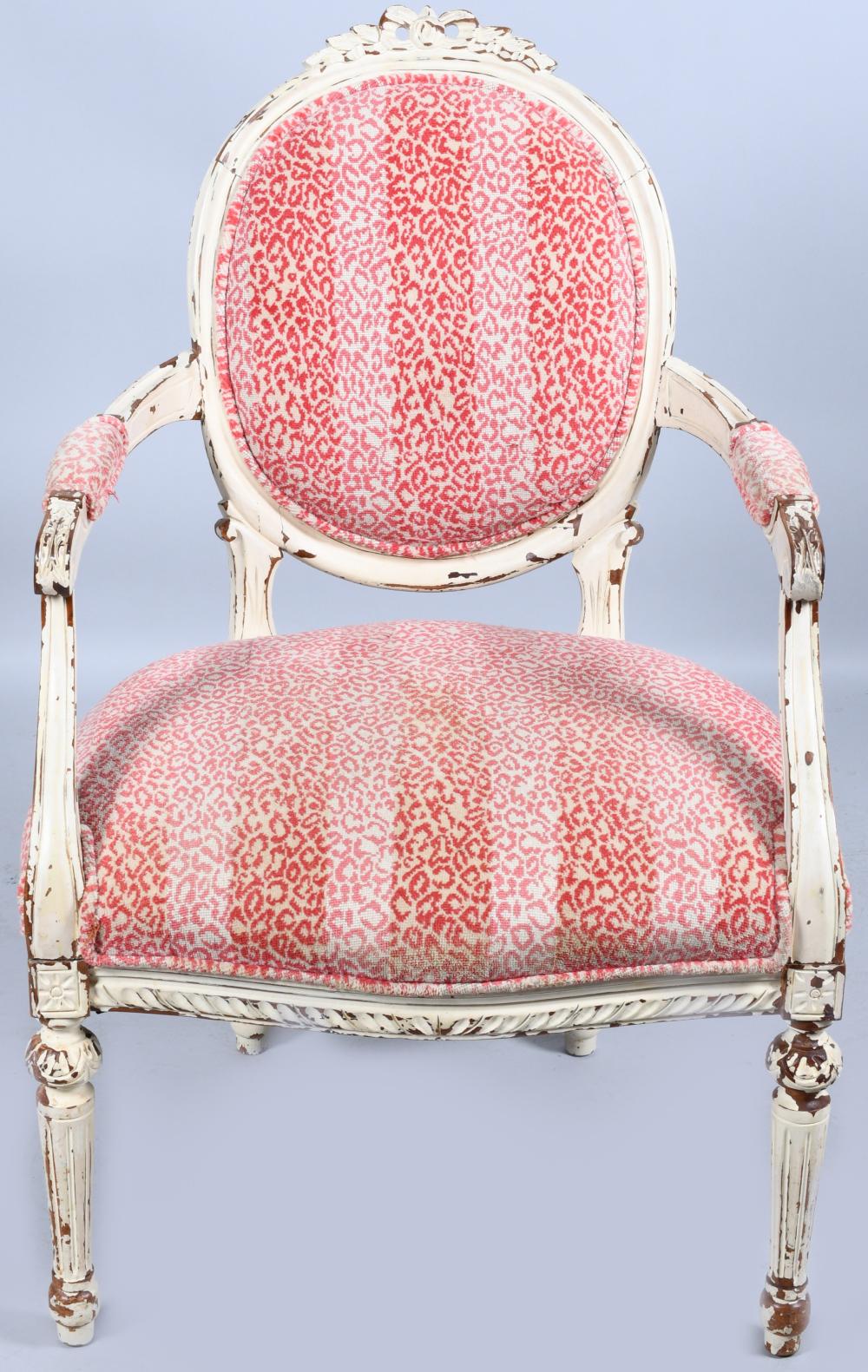 LOUIS XVI STYLE WHITE PAINTED FAUTEUIL 2ec4cc